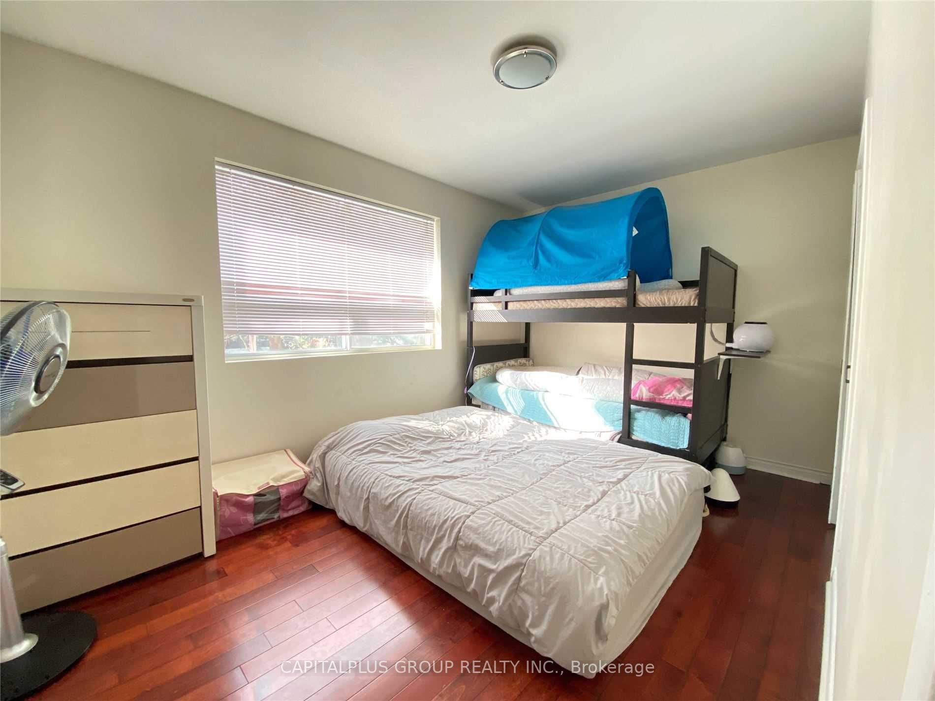 92 Meadowview Ave