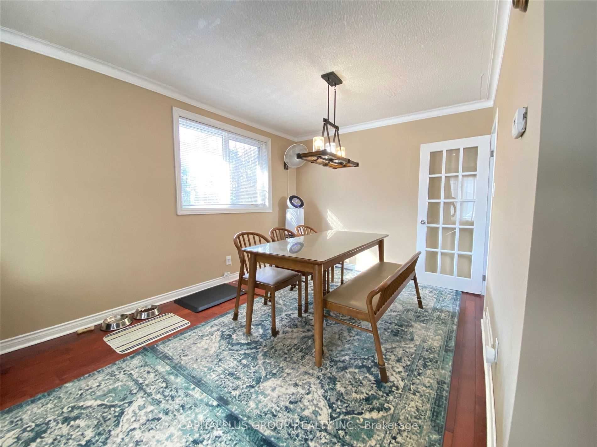 92 Meadowview Ave