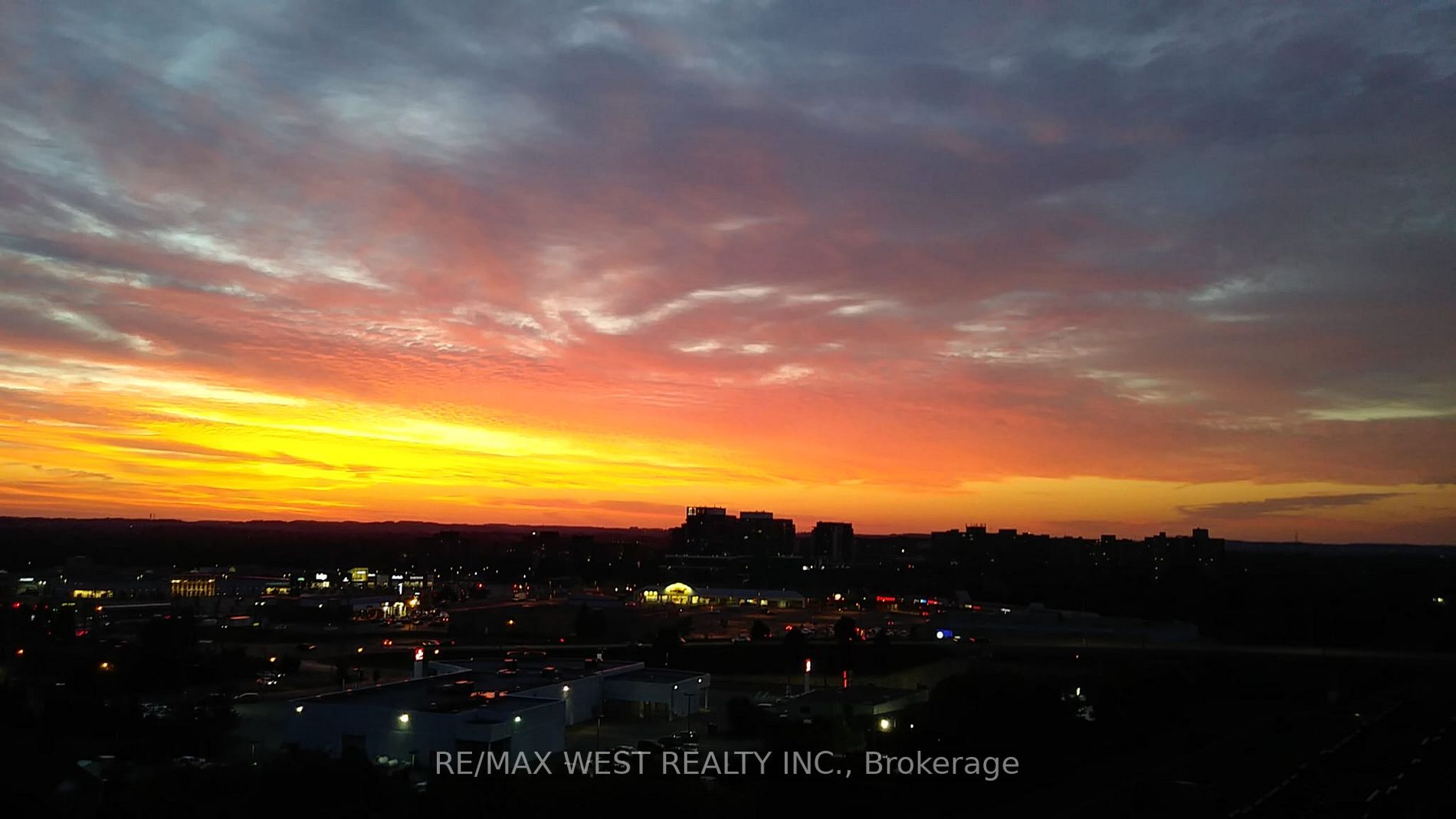 350 Red Maple Rd, #1211