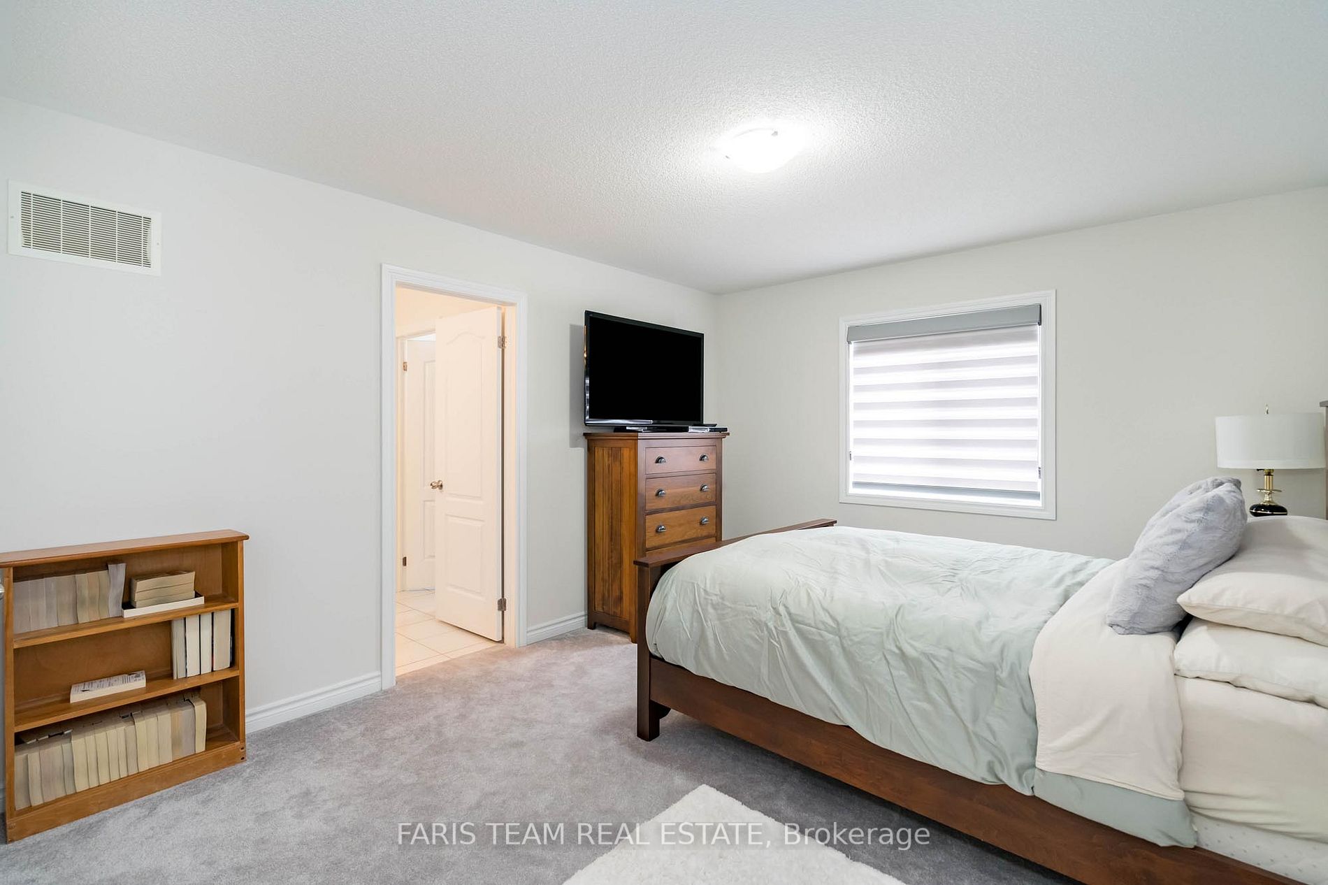 156 Gold Park Gate