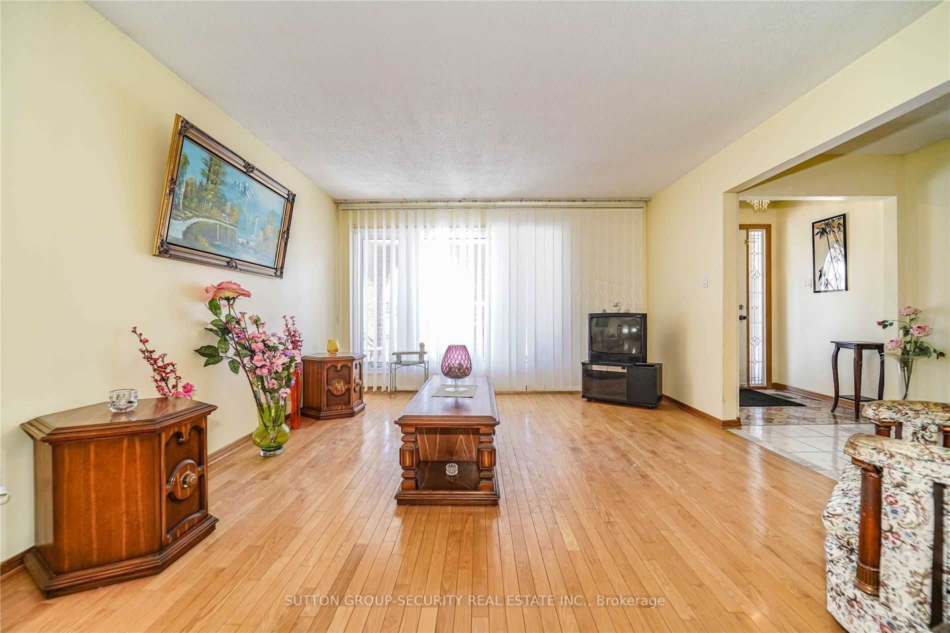 Listing N6143352 - Large Photo # 6