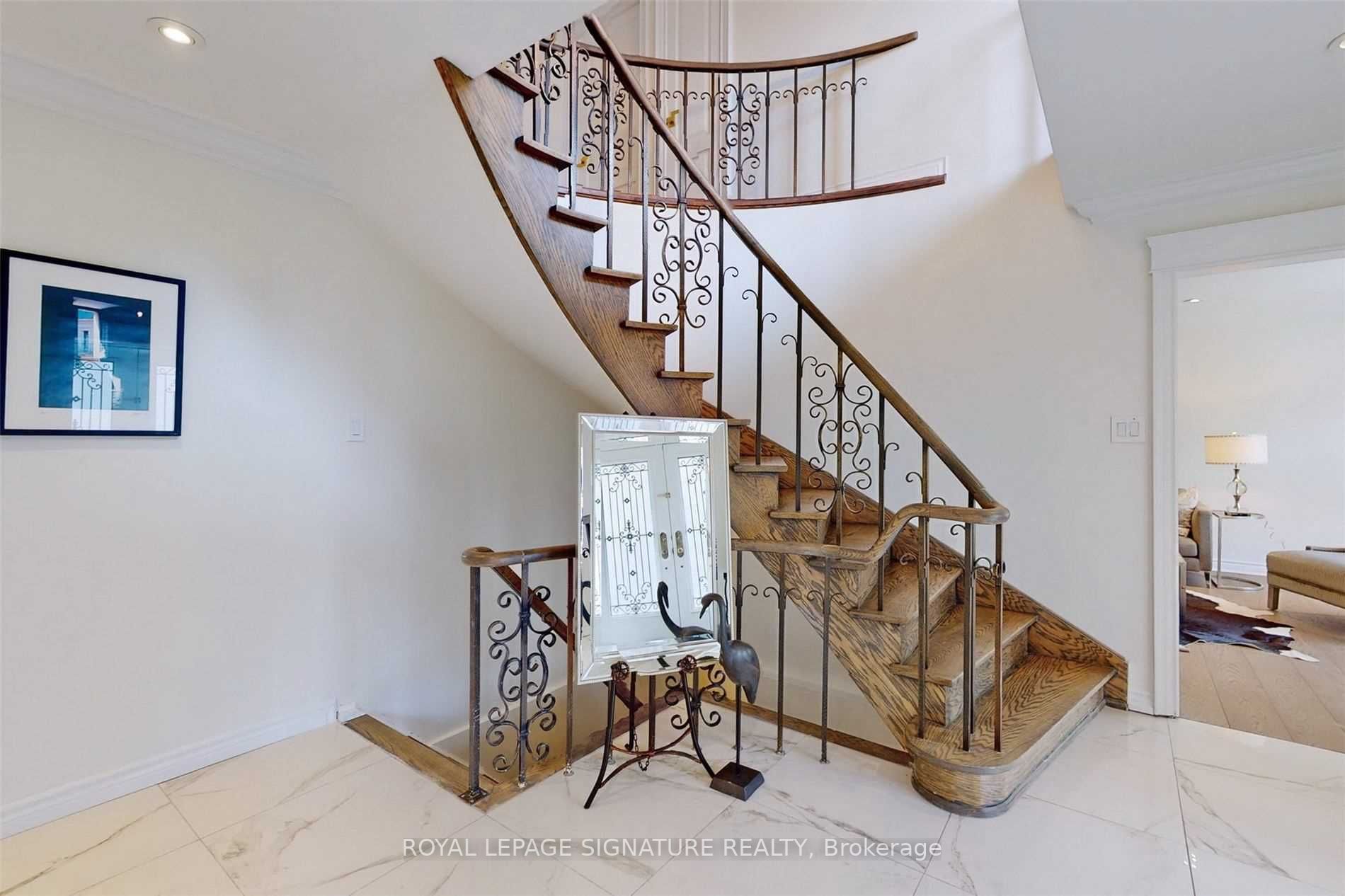 9 Campbell Ave