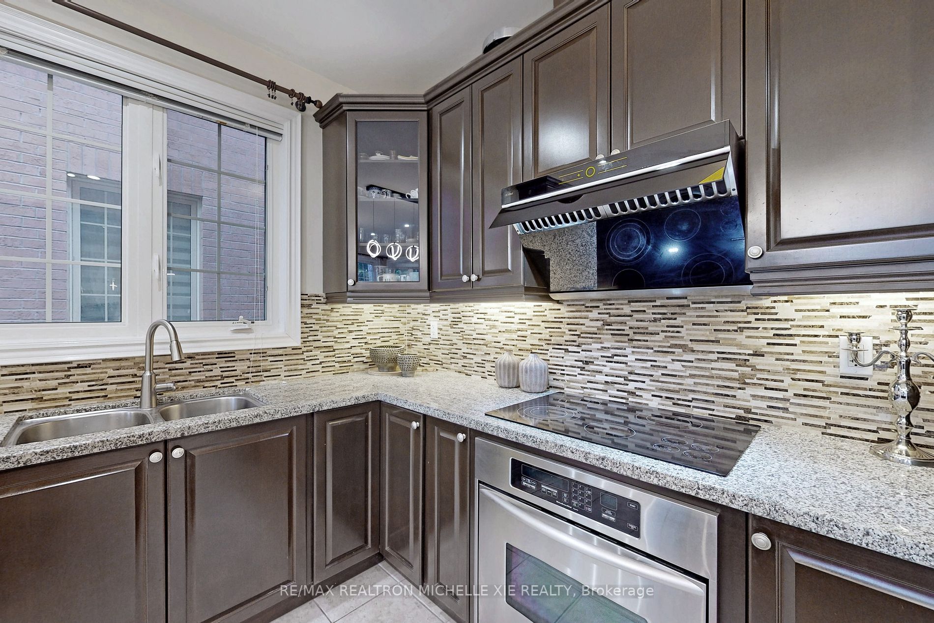 42 Dimarino Dr