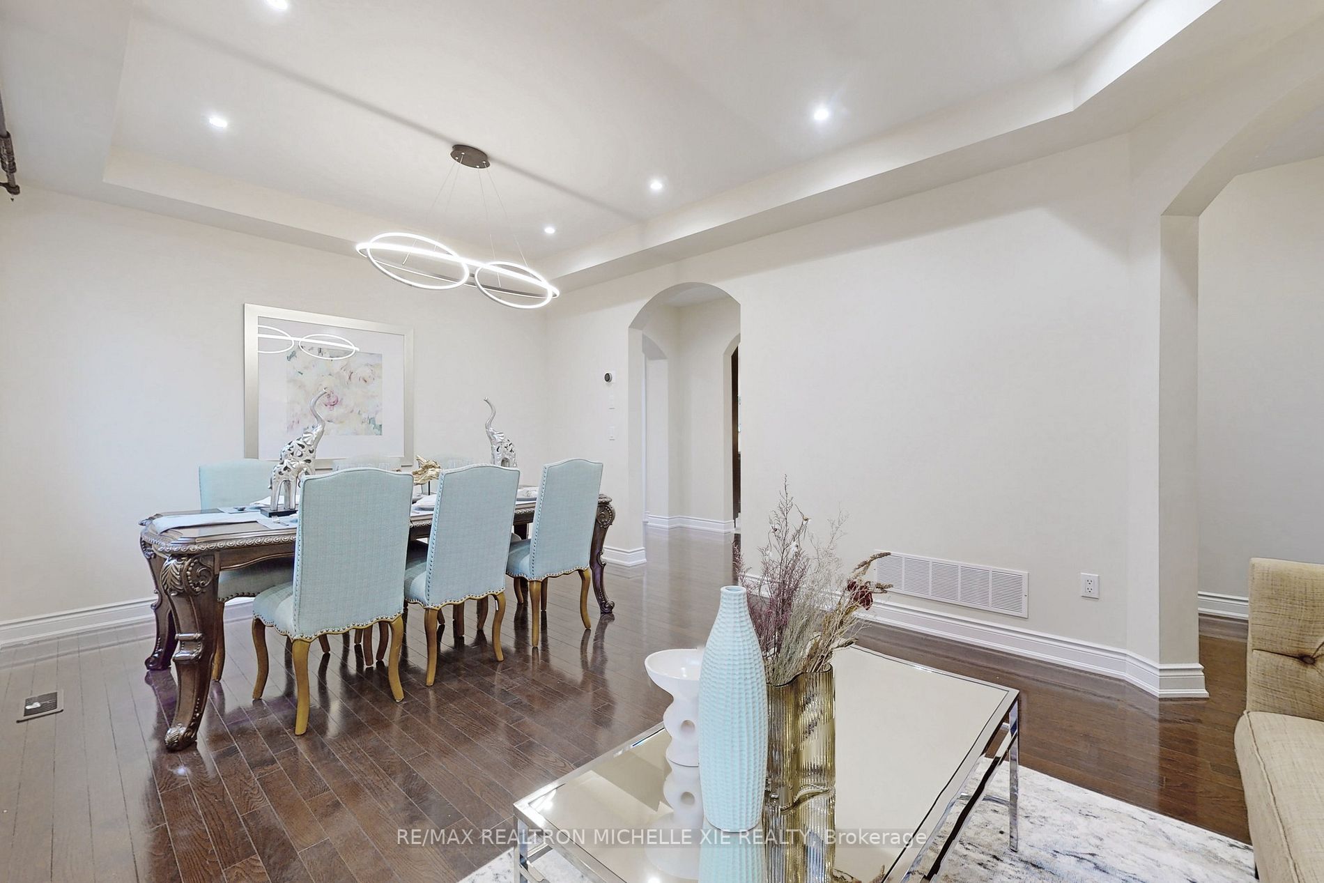 42 Dimarino Dr