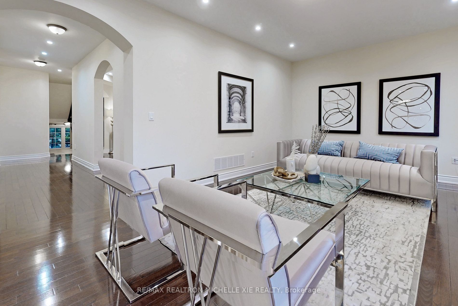 42 Dimarino Dr