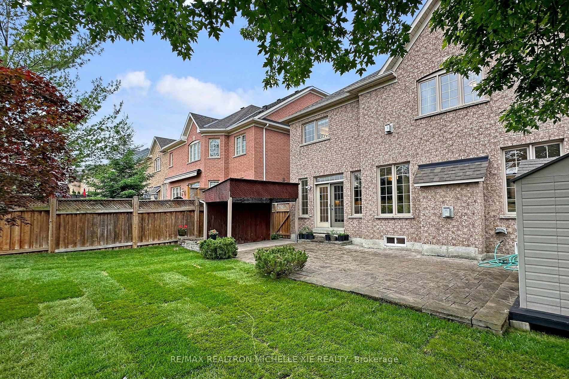 42 Dimarino Dr