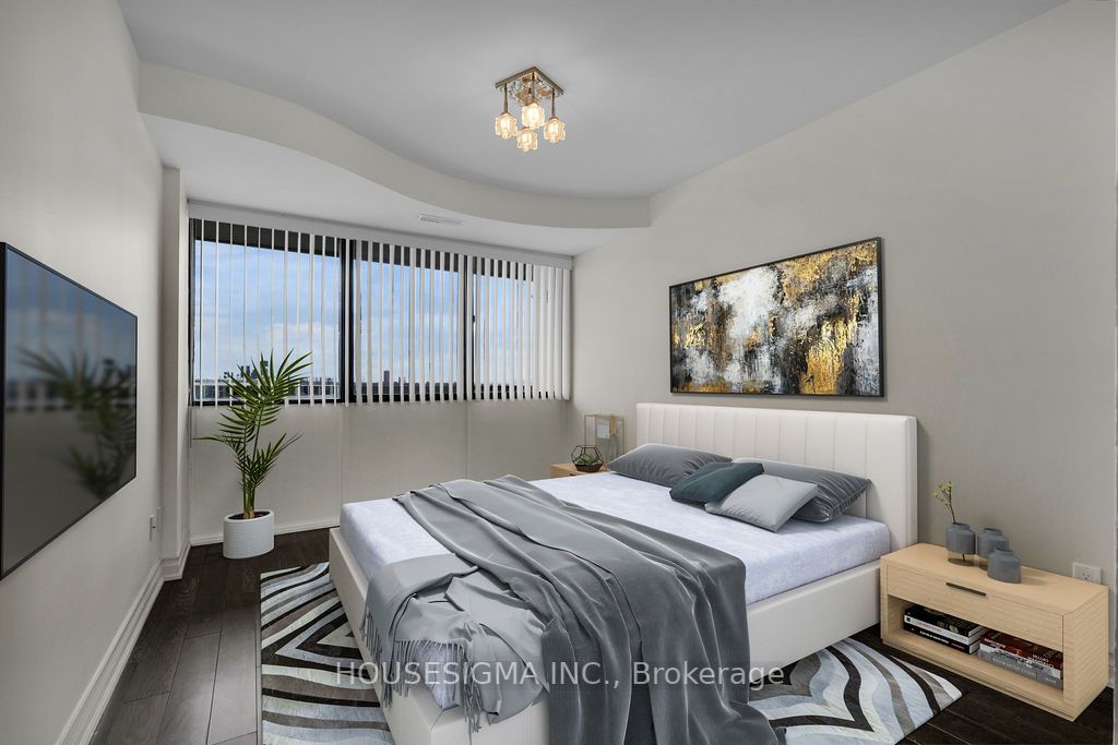 8111 Yonge St, #1501