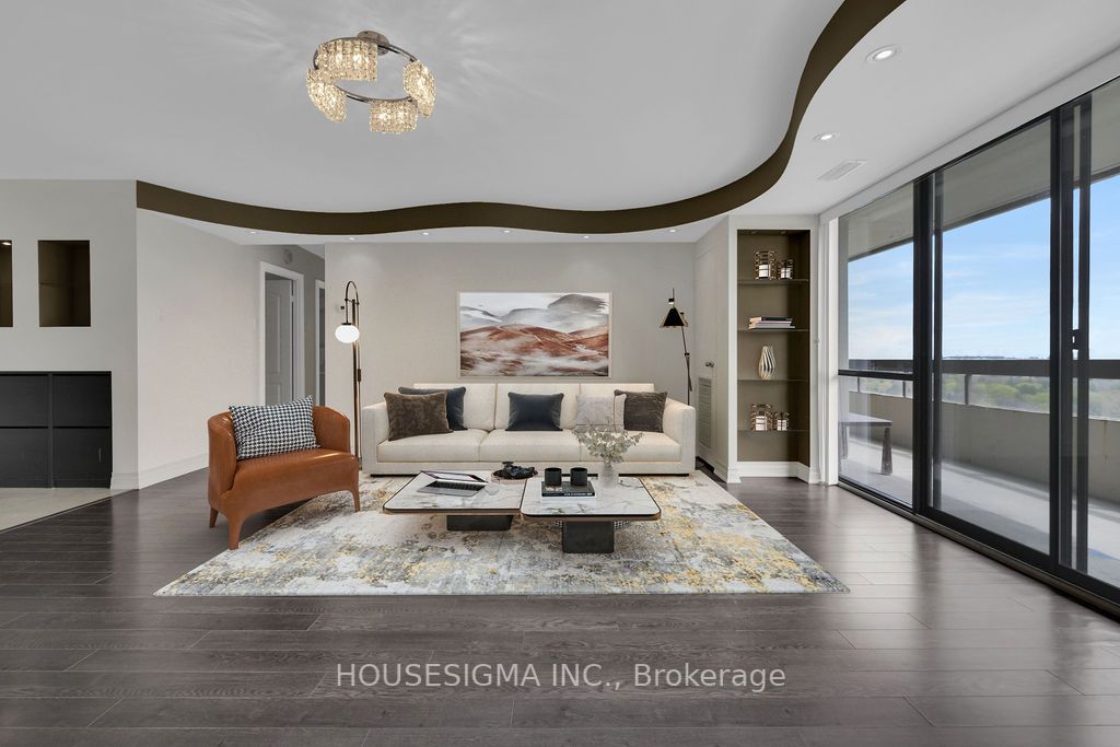 8111 Yonge St, #1501