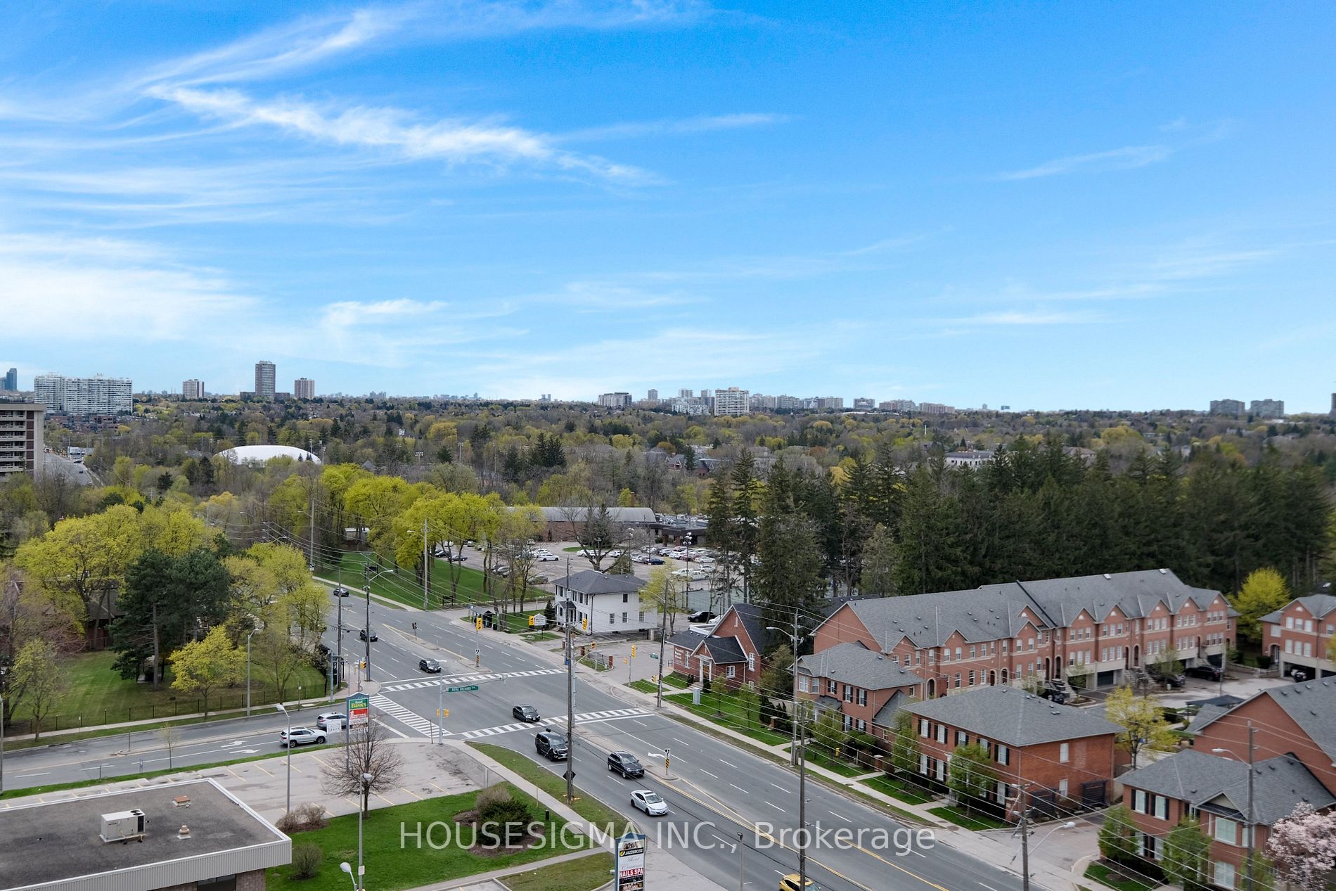 8111 Yonge St, #1501