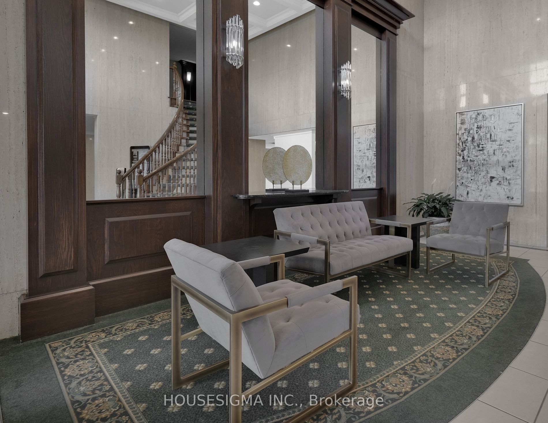 8111 Yonge St, #1501