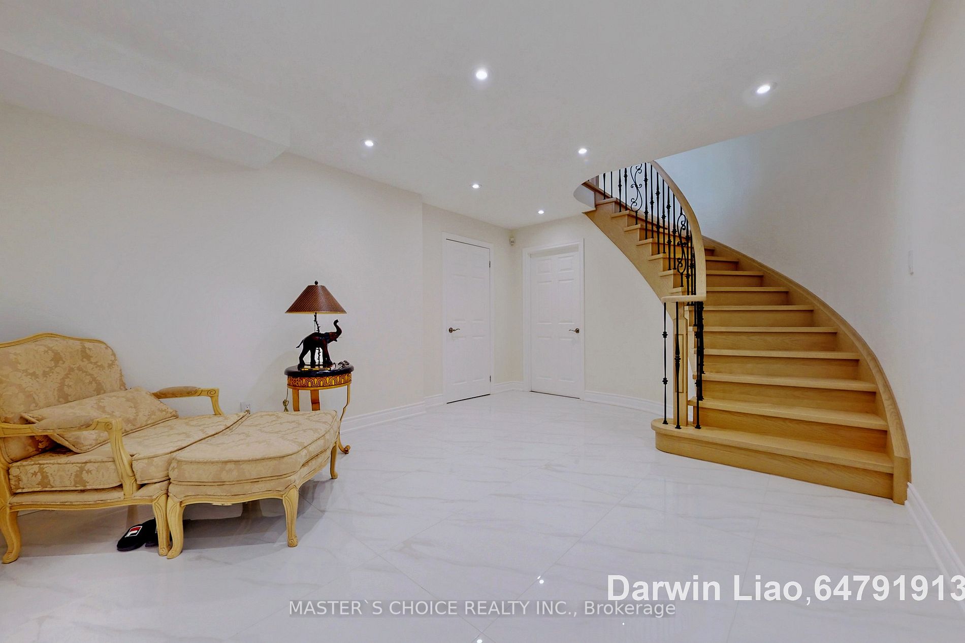 568 Elgin Mills Road W