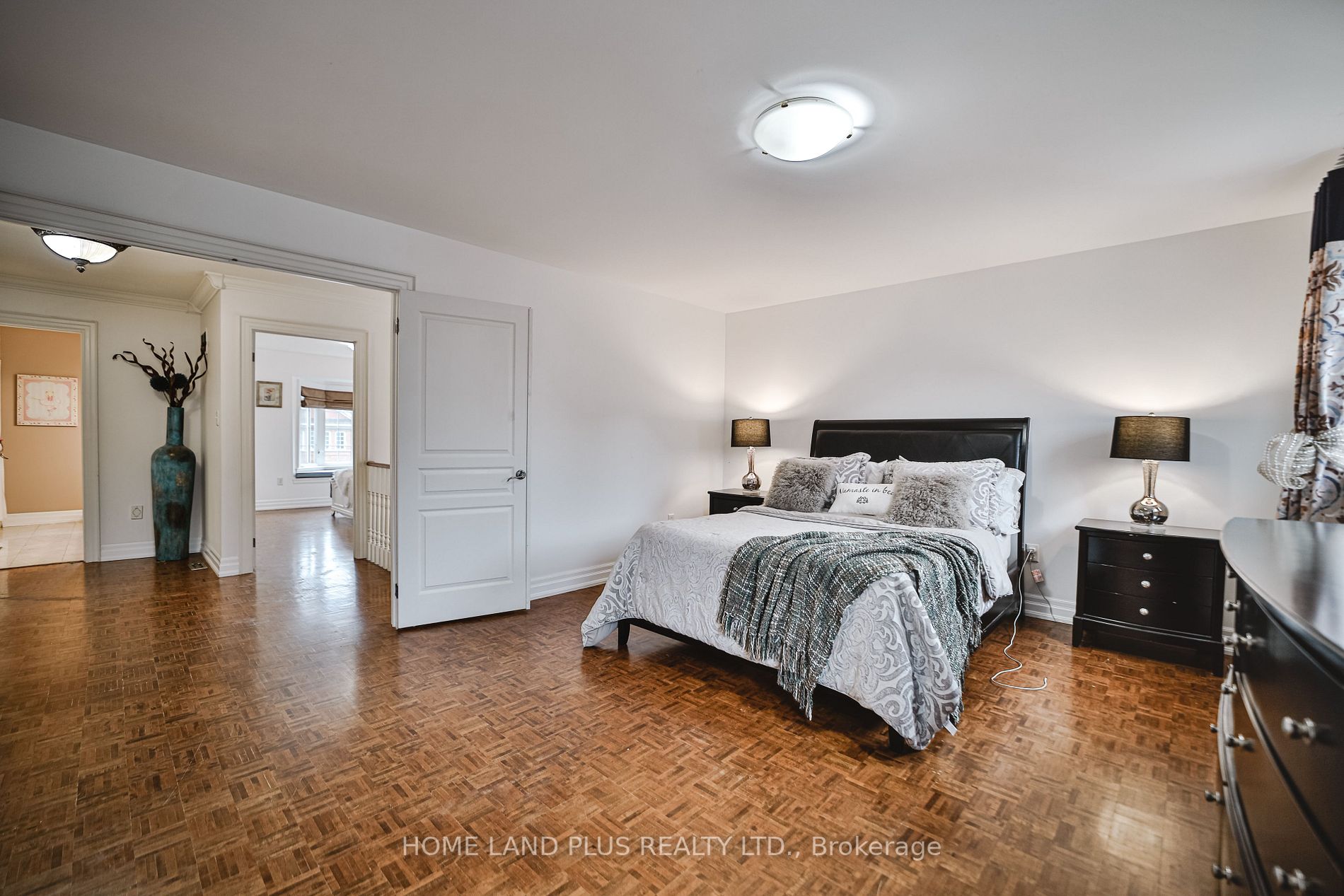 20 Monte Cristi St