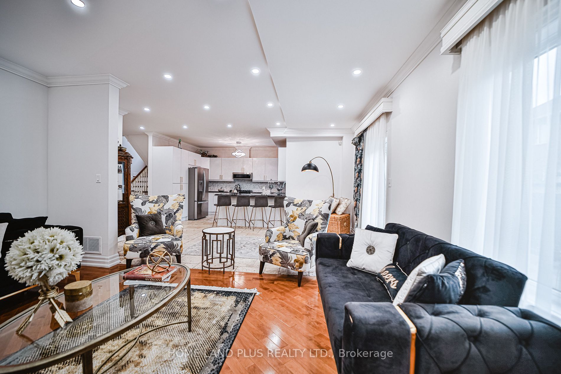 20 Monte Cristi St