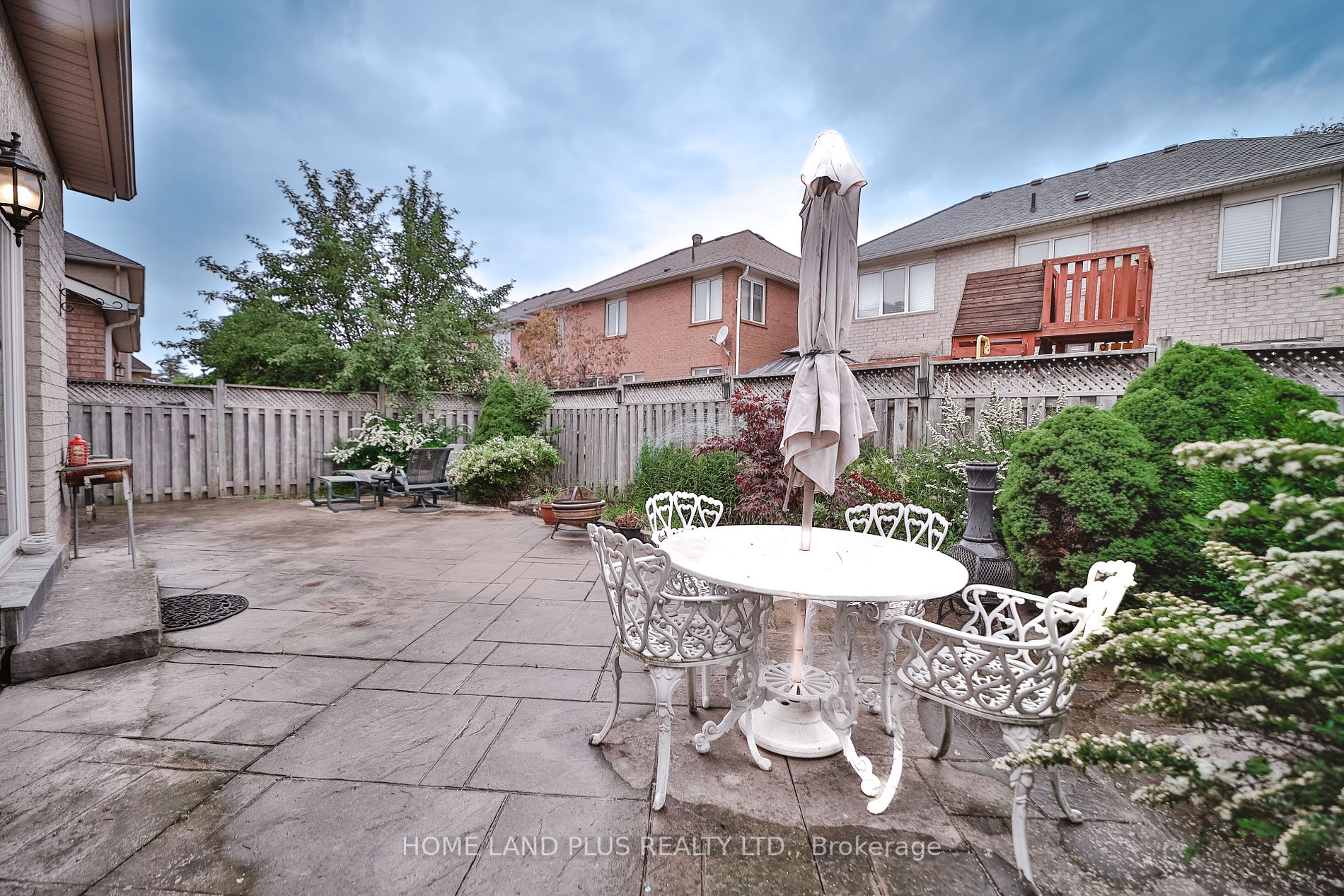 20 Monte Cristi St