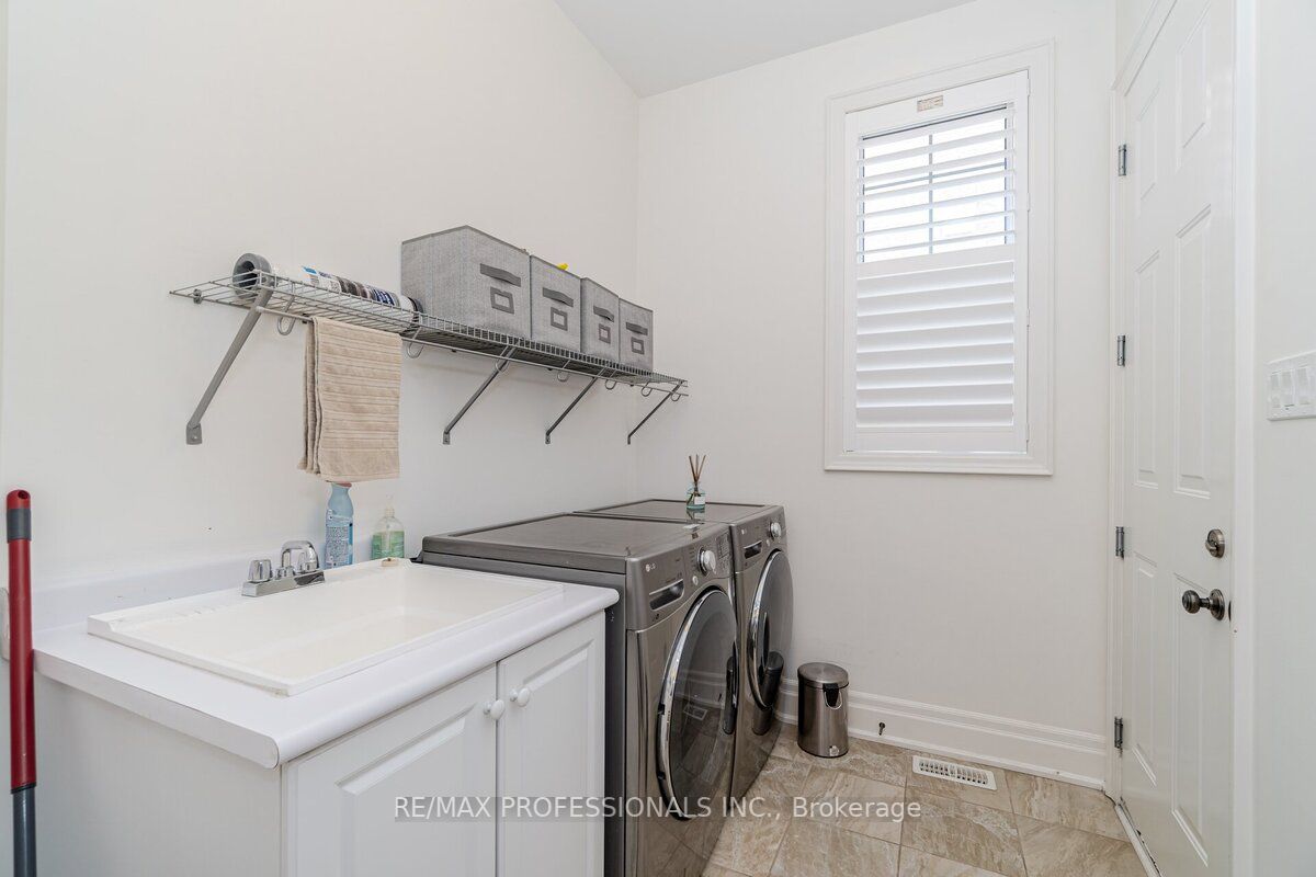 119 Fitzmaurice Dr