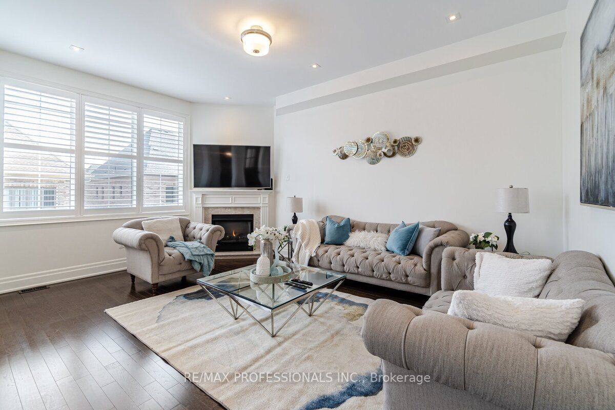 119 Fitzmaurice Dr