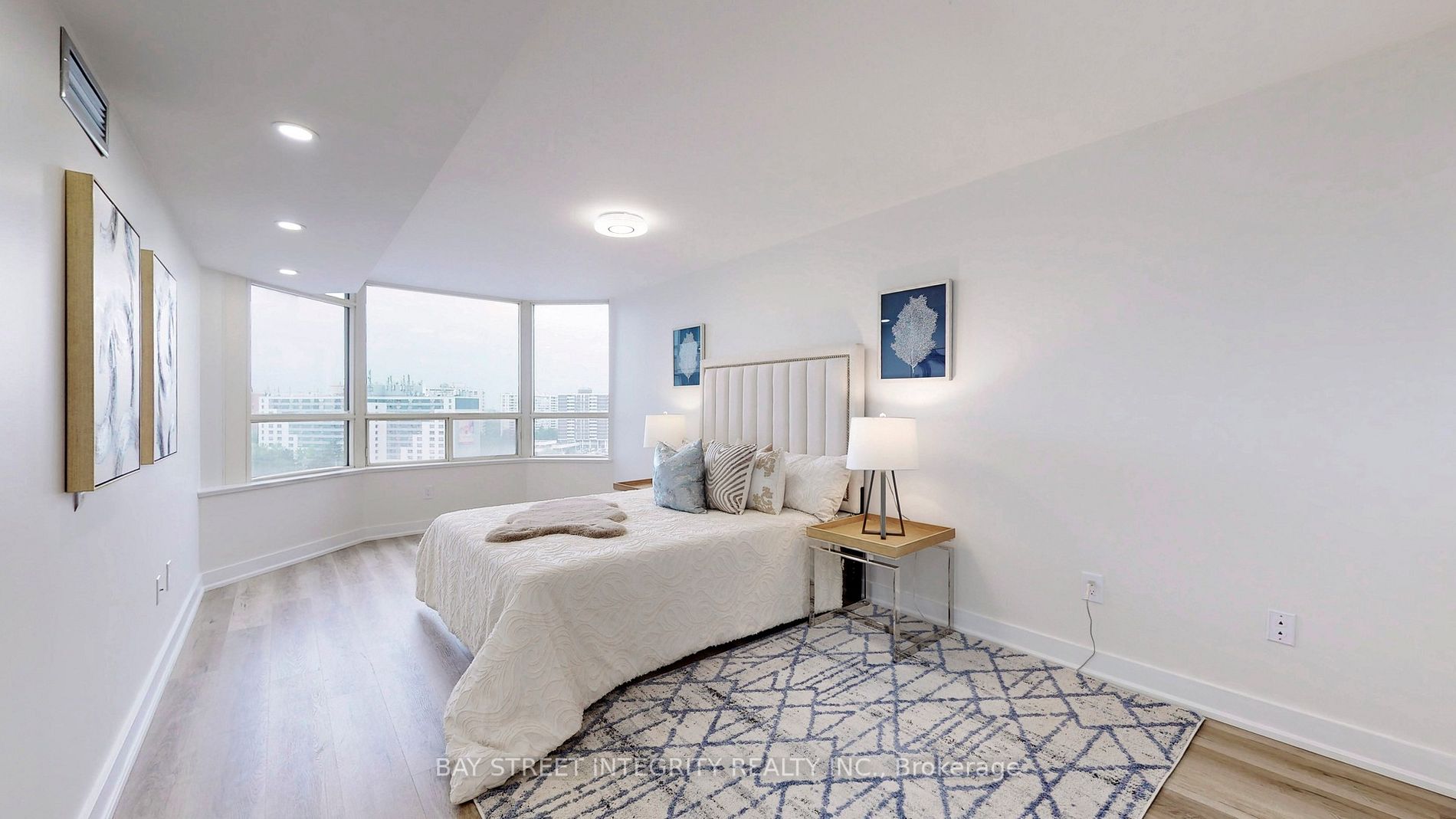 7 Townsgate Dr, #1401