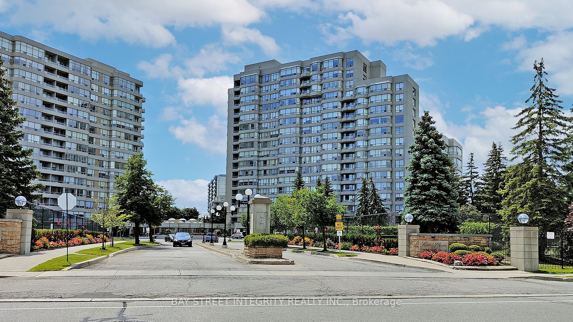 7 Townsgate Dr, #1401