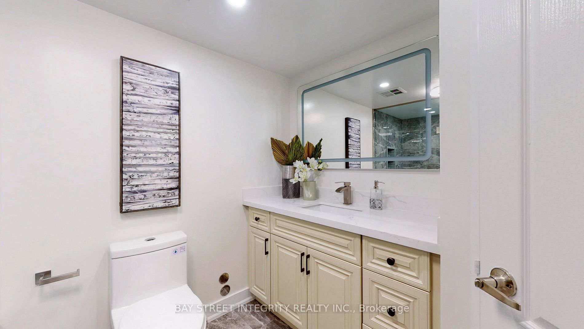 7 Townsgate Dr, #1401