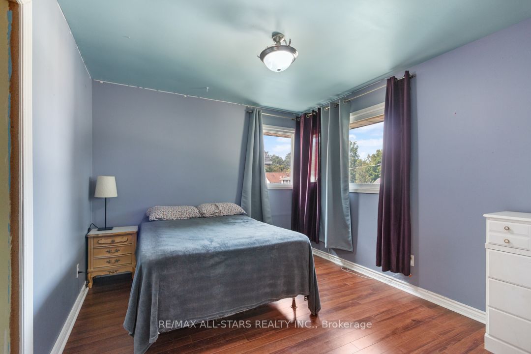 392 Andrew St