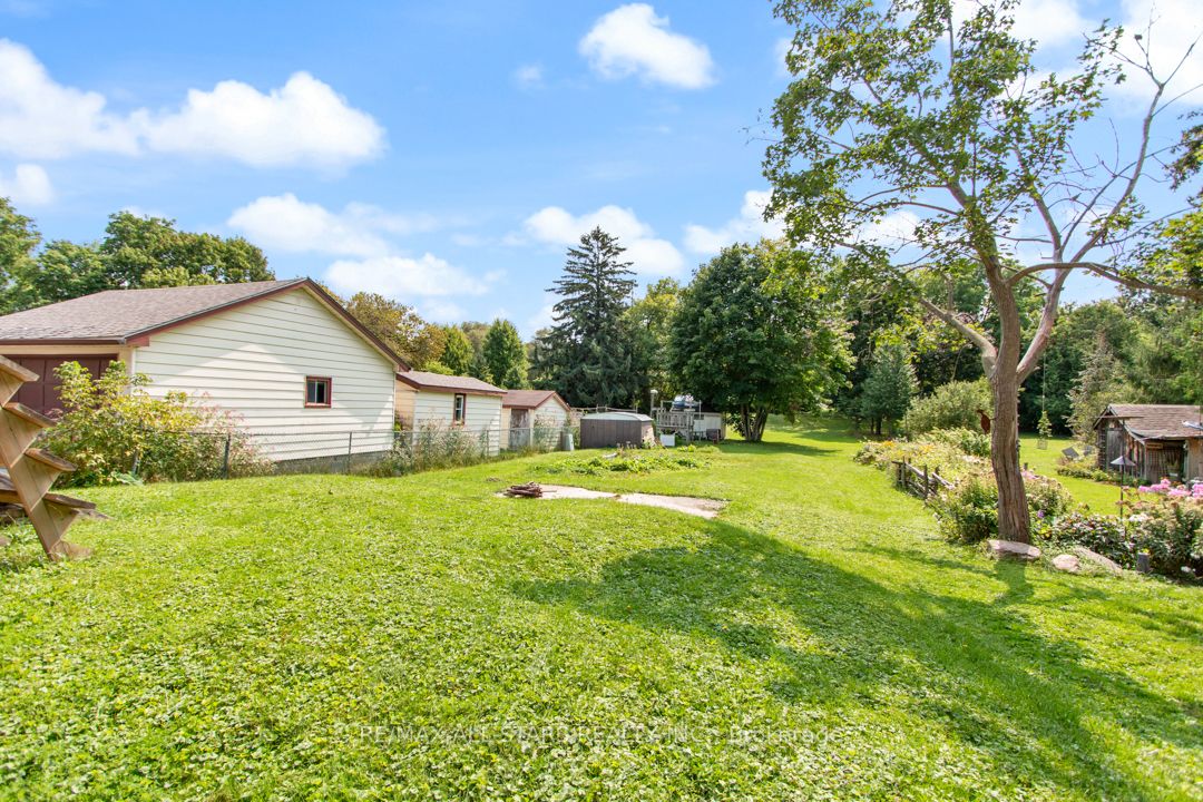 392 Andrew St