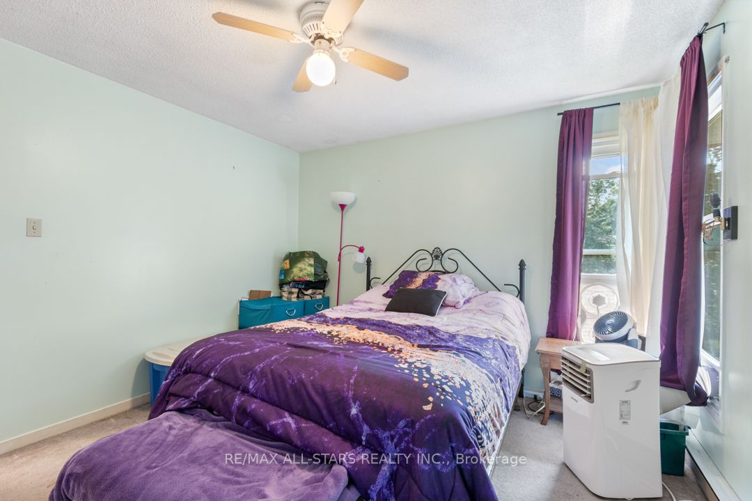 392 Andrew St