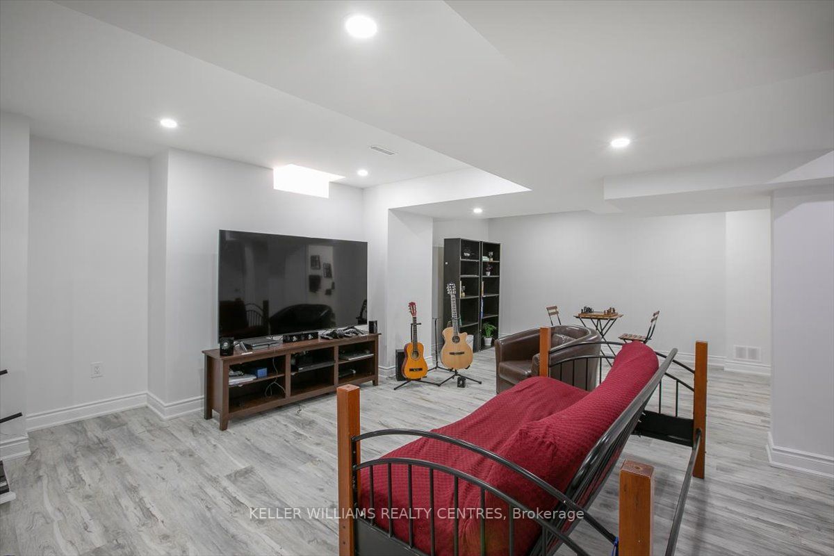 19 Fred Cooper Way