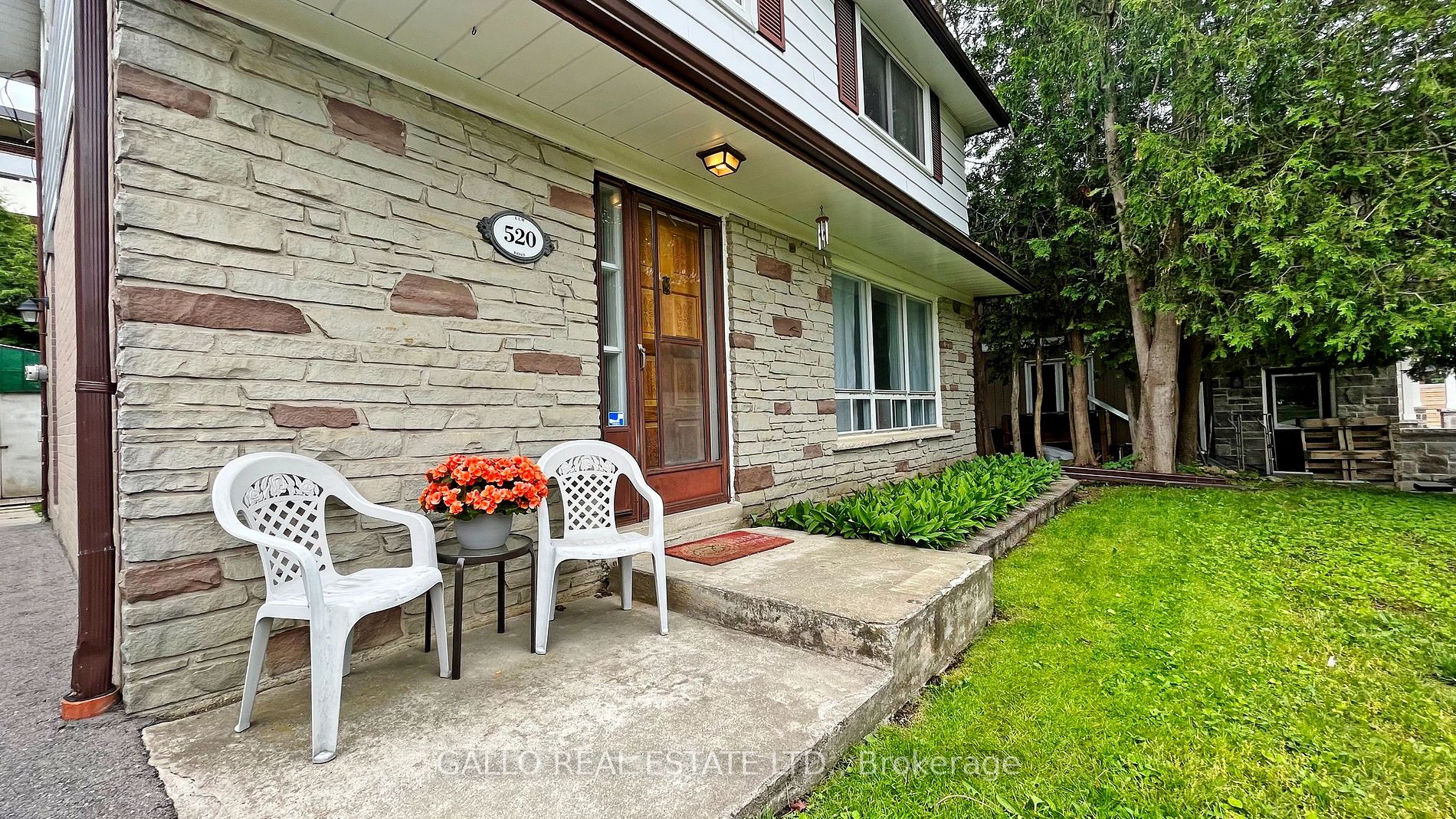 520 Elm Rd