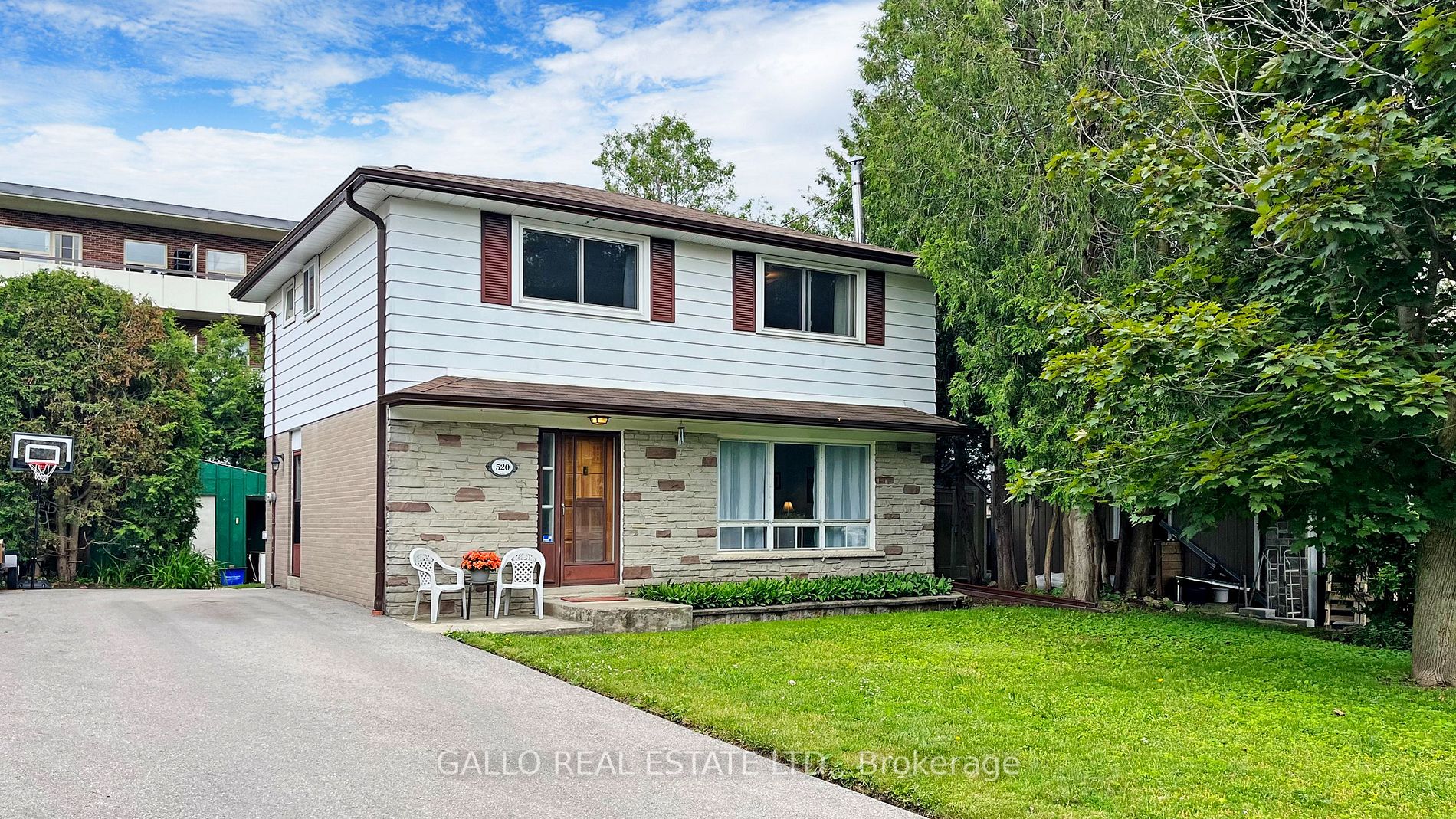 520 Elm Rd