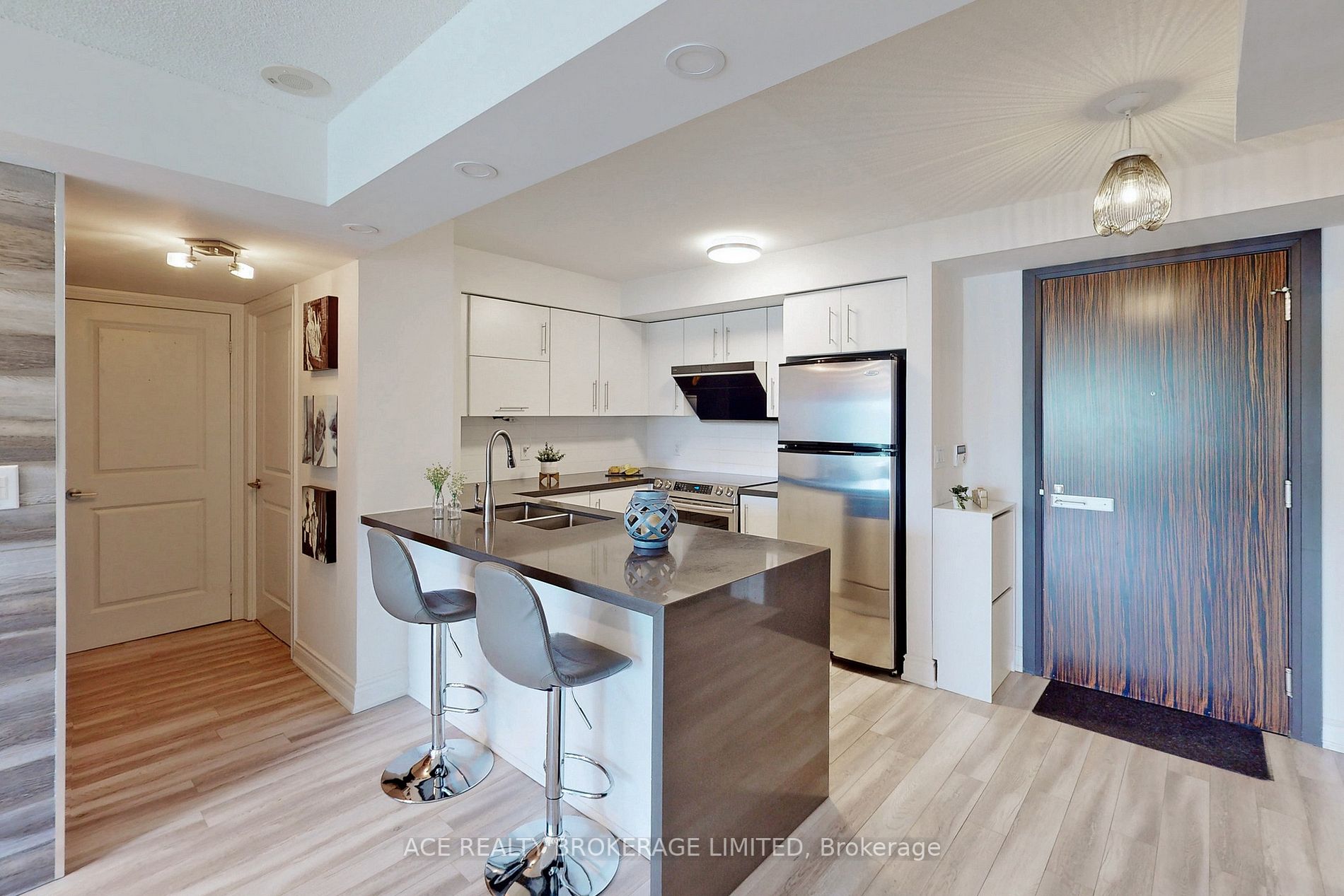 273 South Park Rd, #215