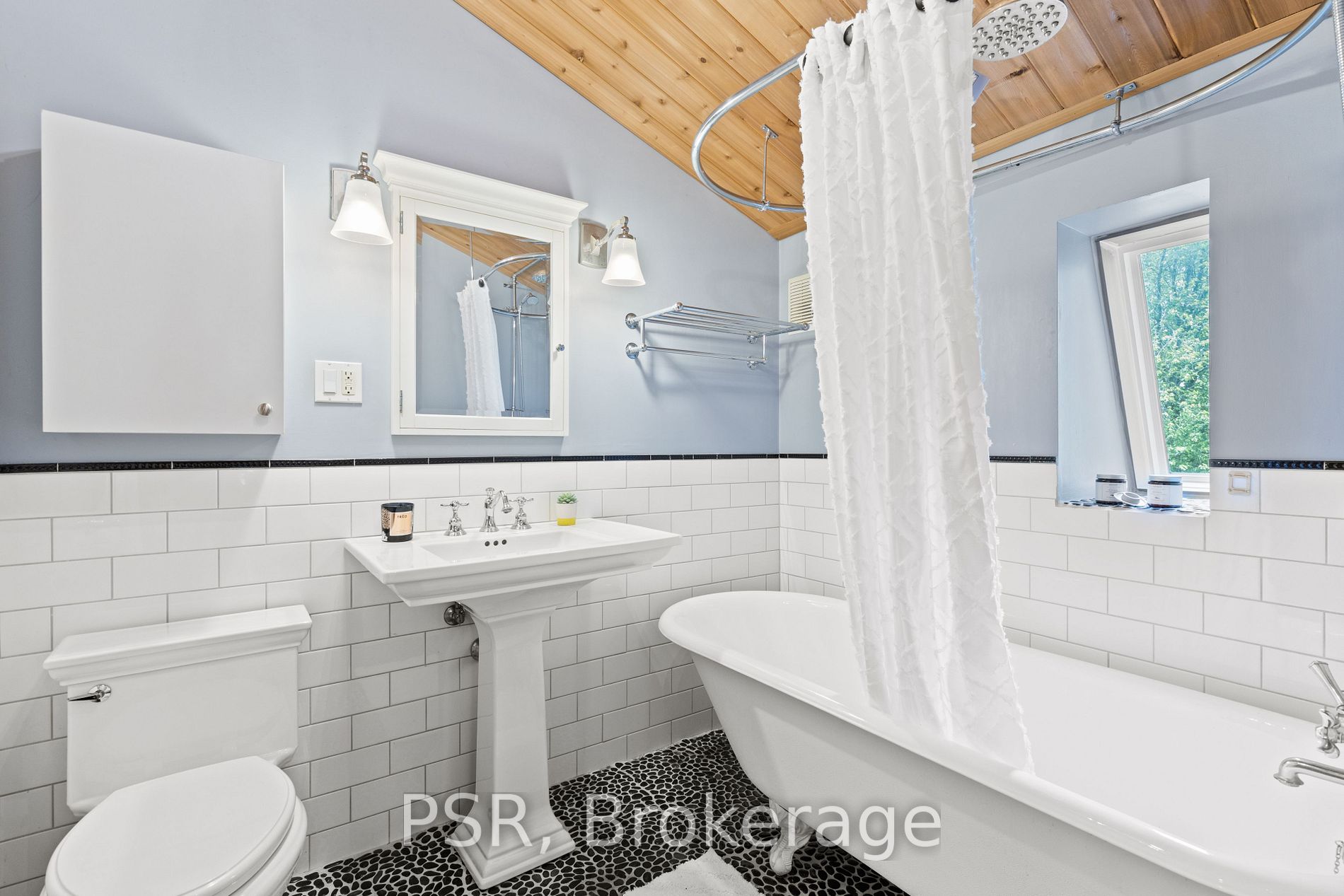 4086 Lloydtown-Aurora Rd