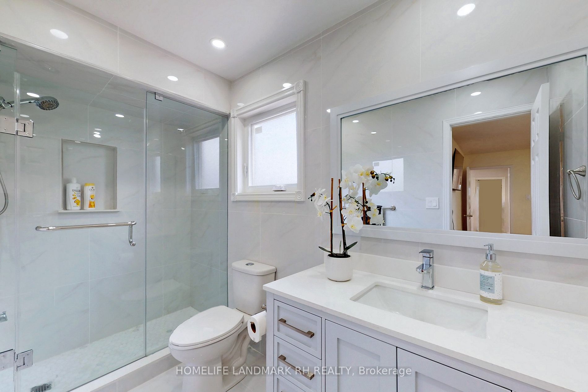 30 Miriam Cres