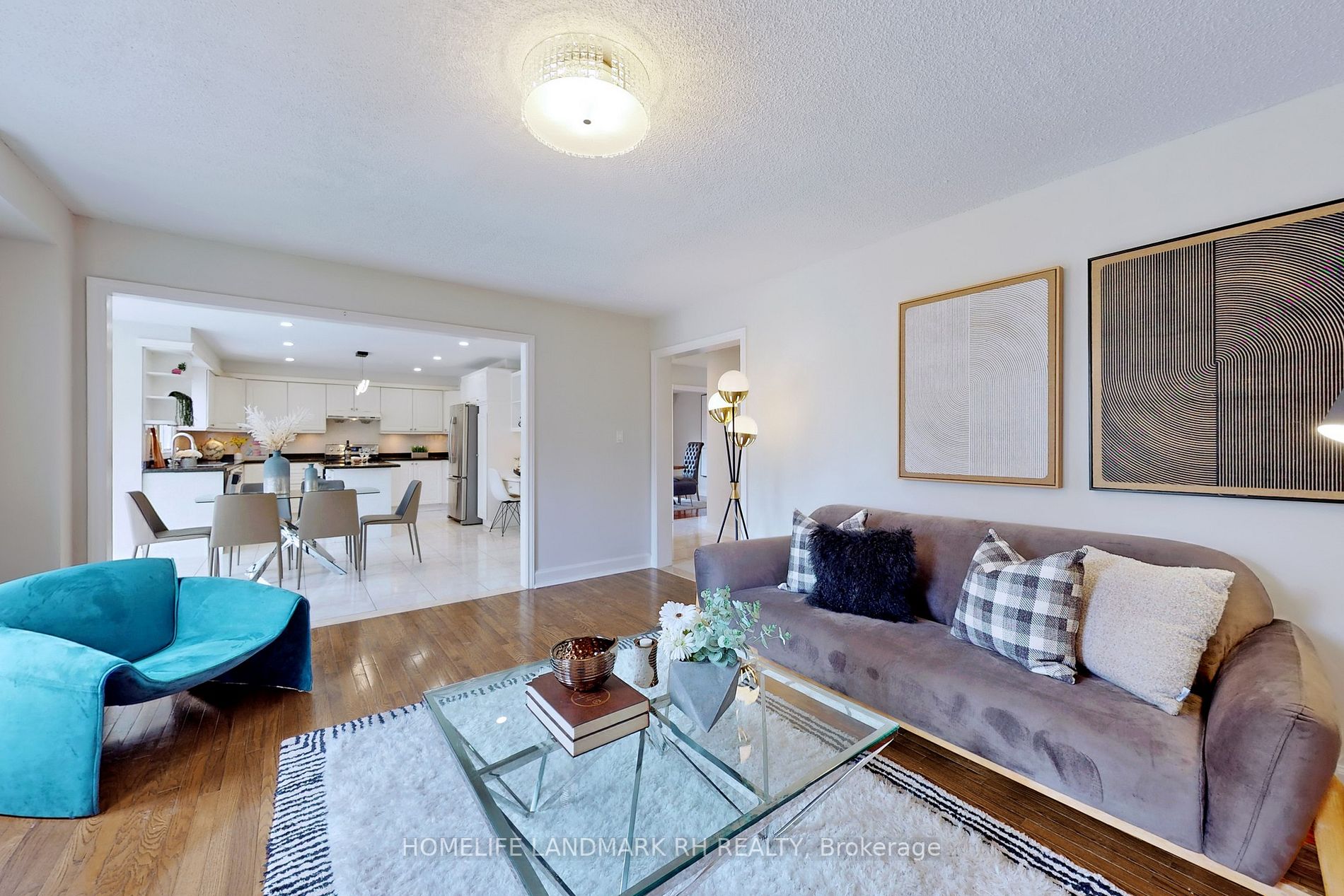 30 Miriam Cres