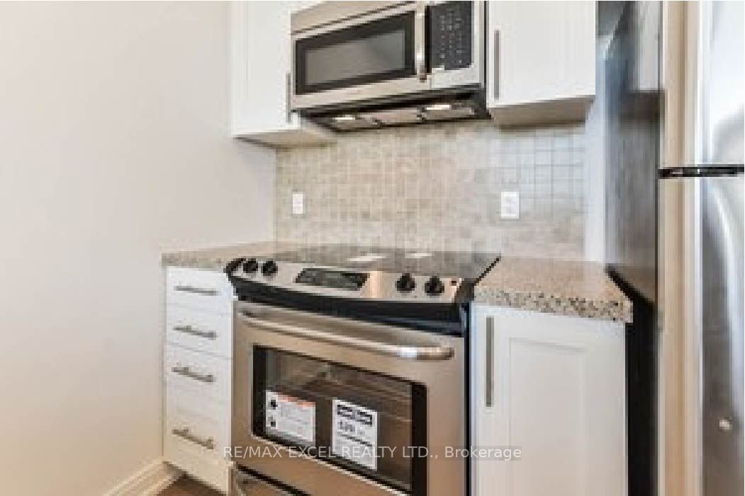 540 Bur Oak Avenue, #733