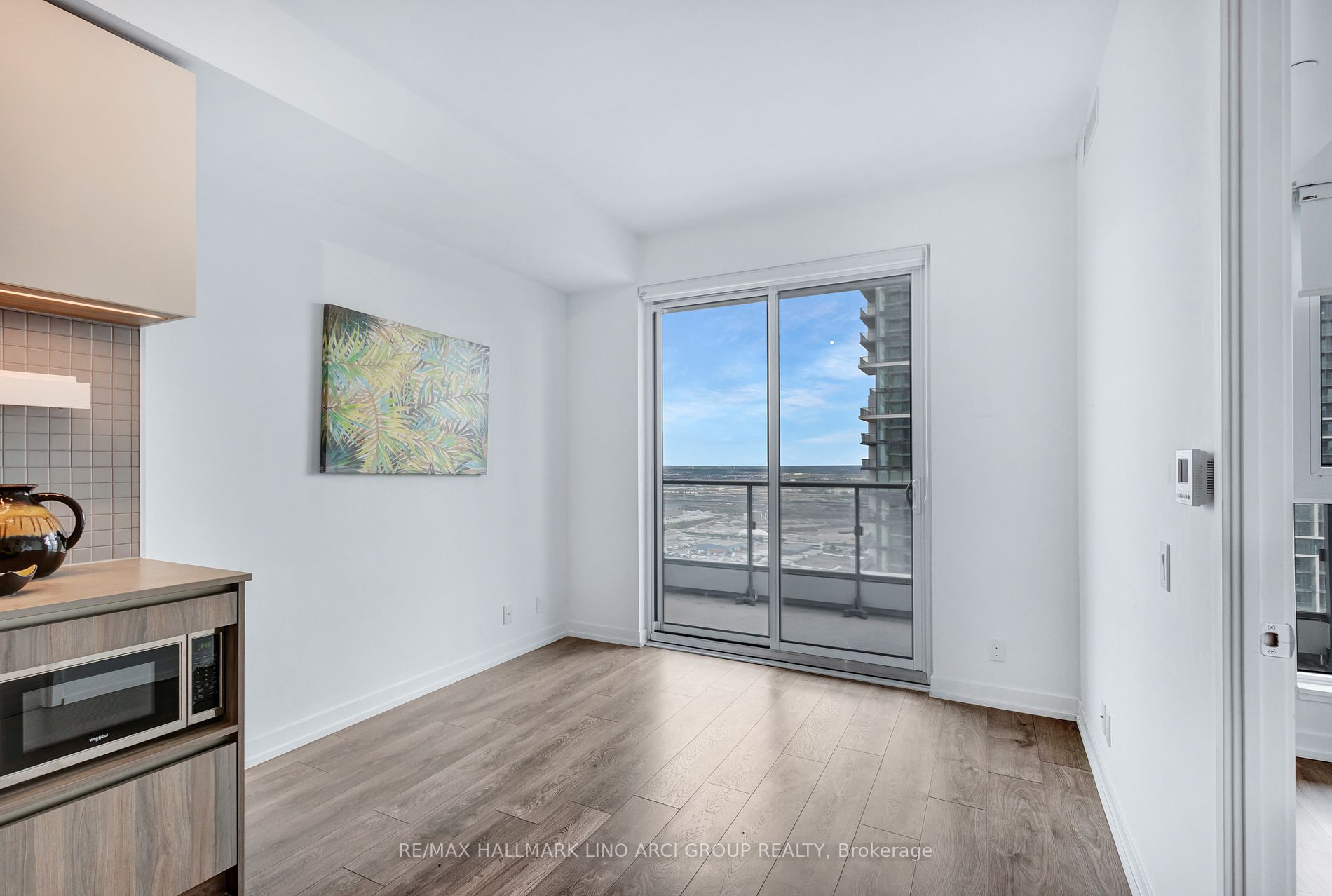 950 Portage Pkwy, #3905