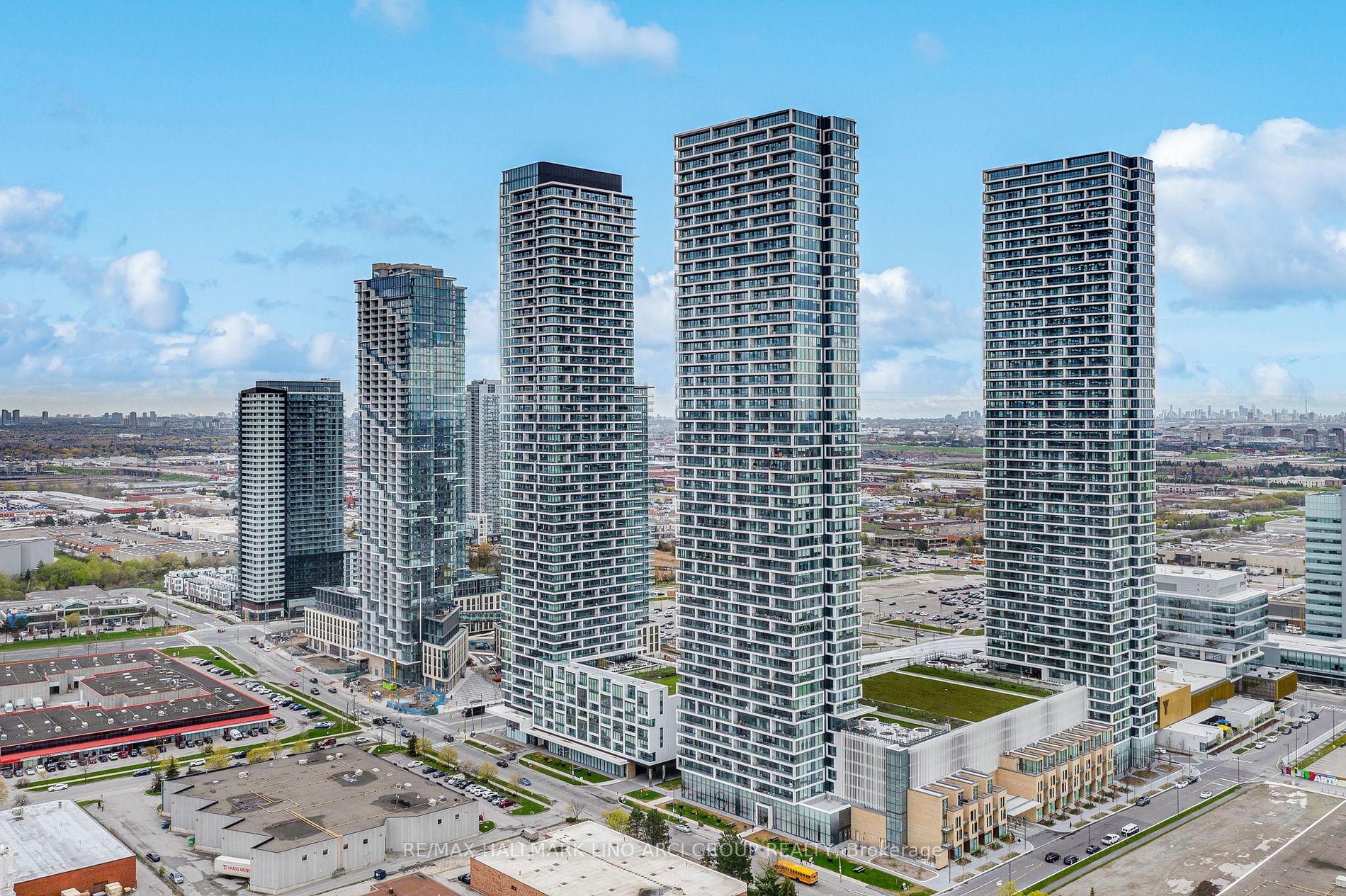 950 Portage Pkwy, #3905