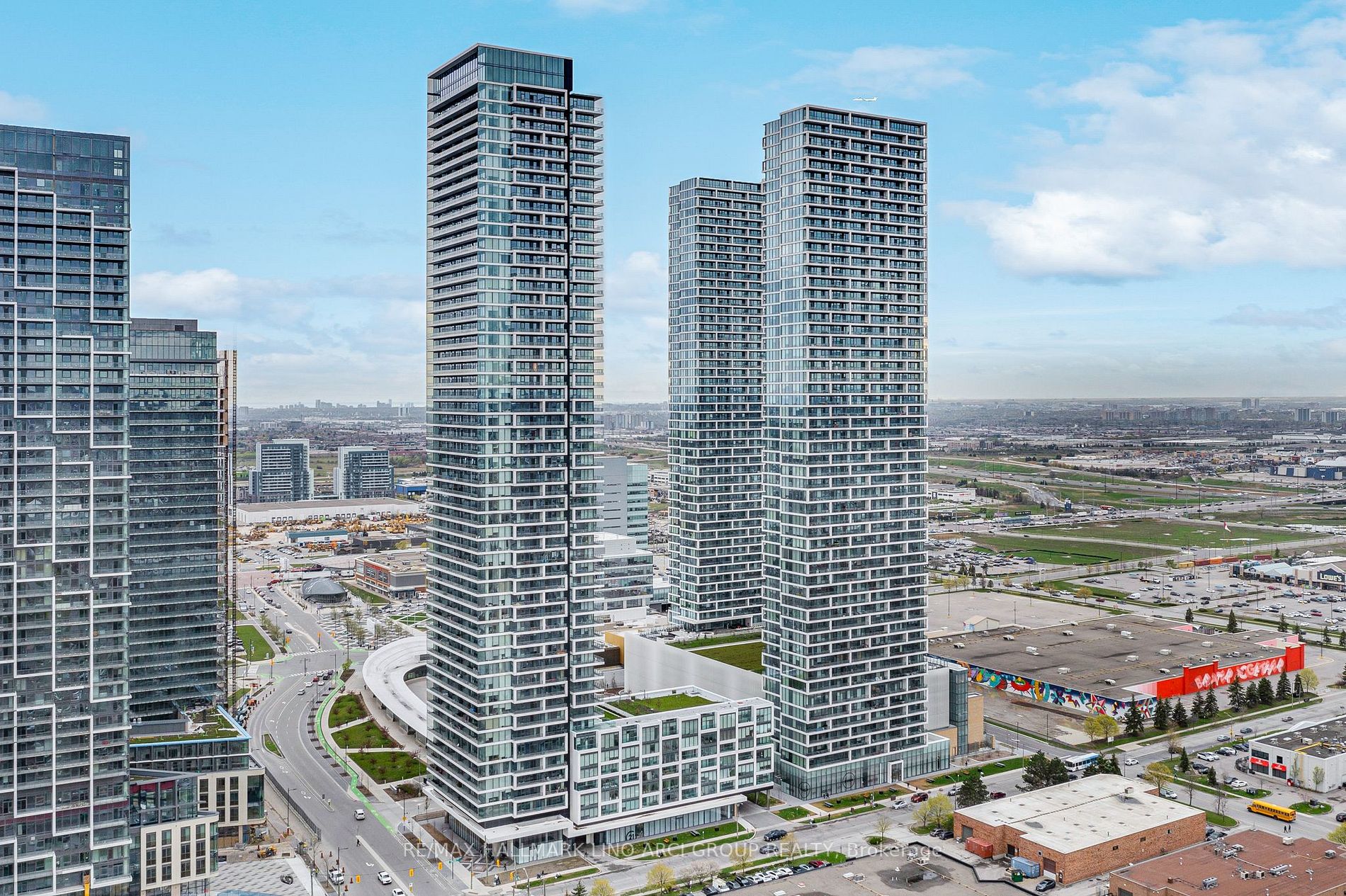 950 Portage Pkwy, #3905