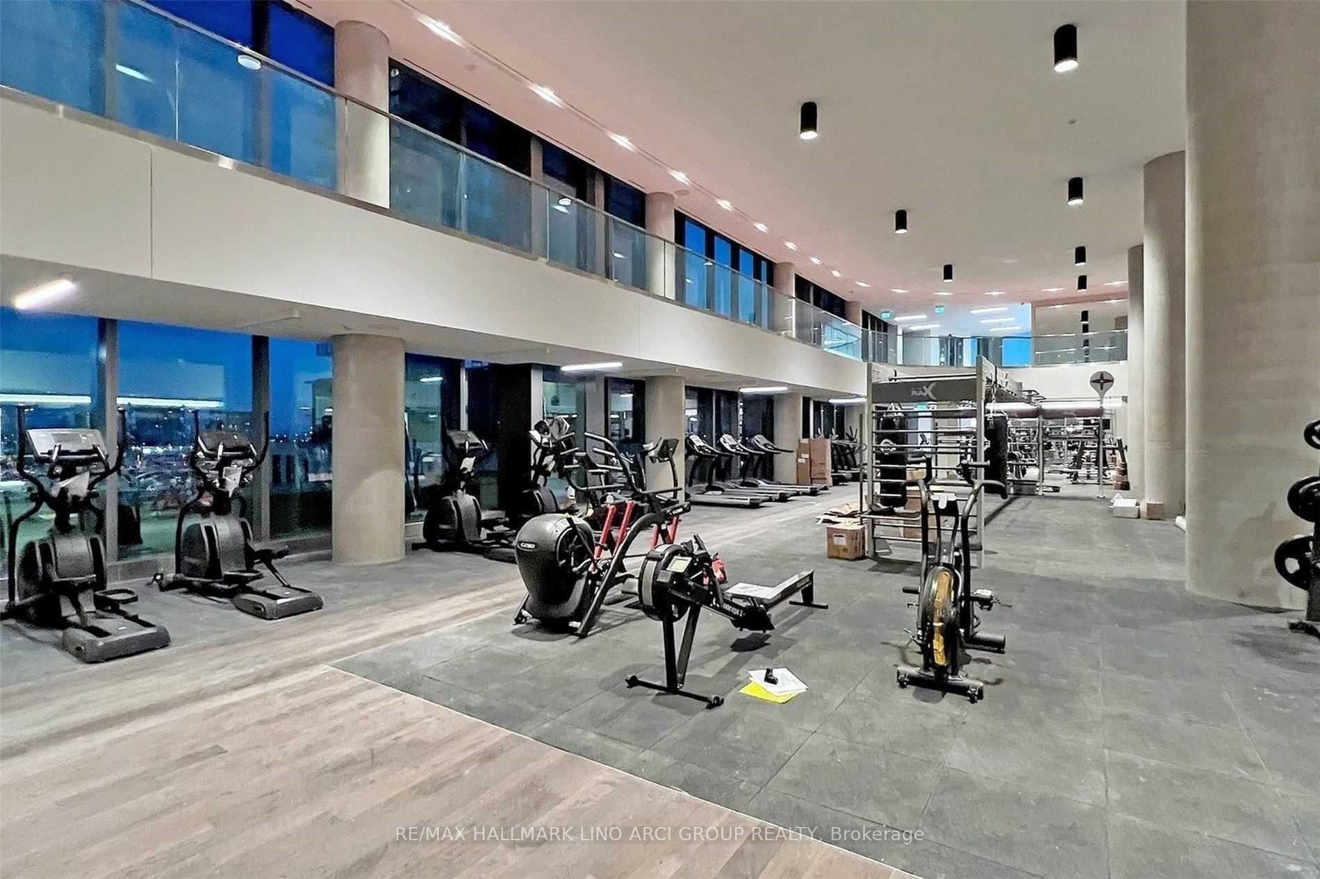 950 Portage Pkwy, #3905