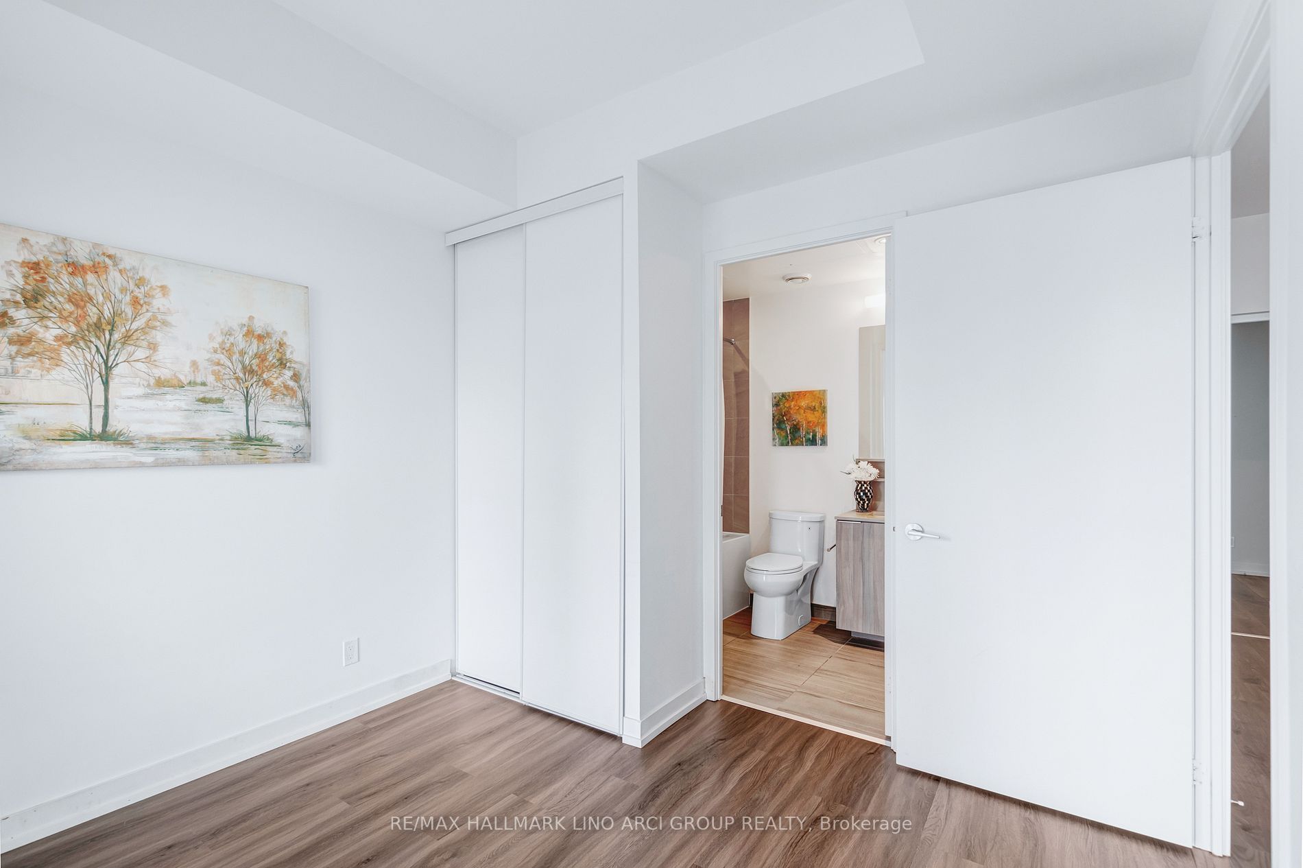 950 Portage Pkwy, #3905