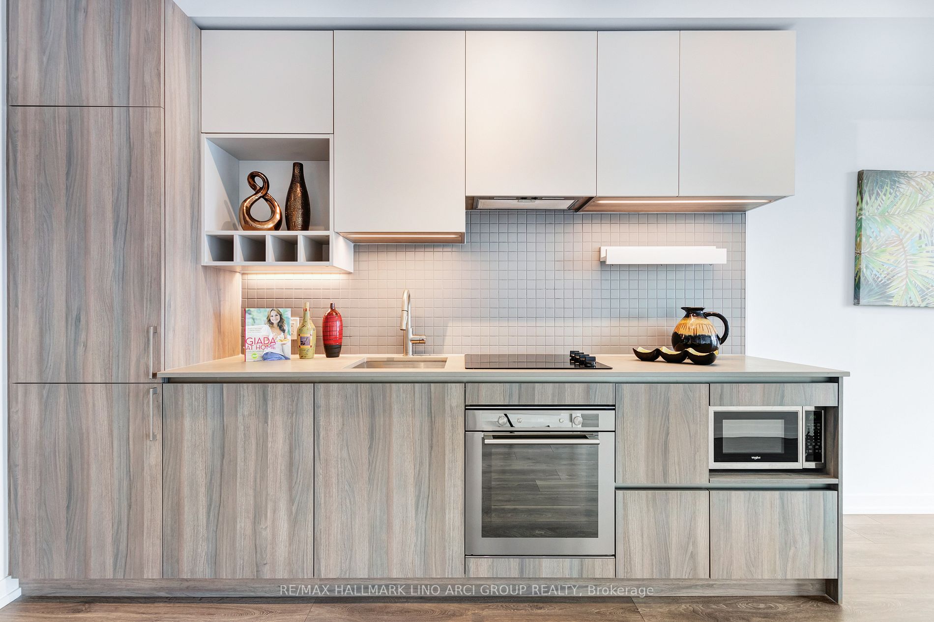 950 Portage Pkwy, #3905