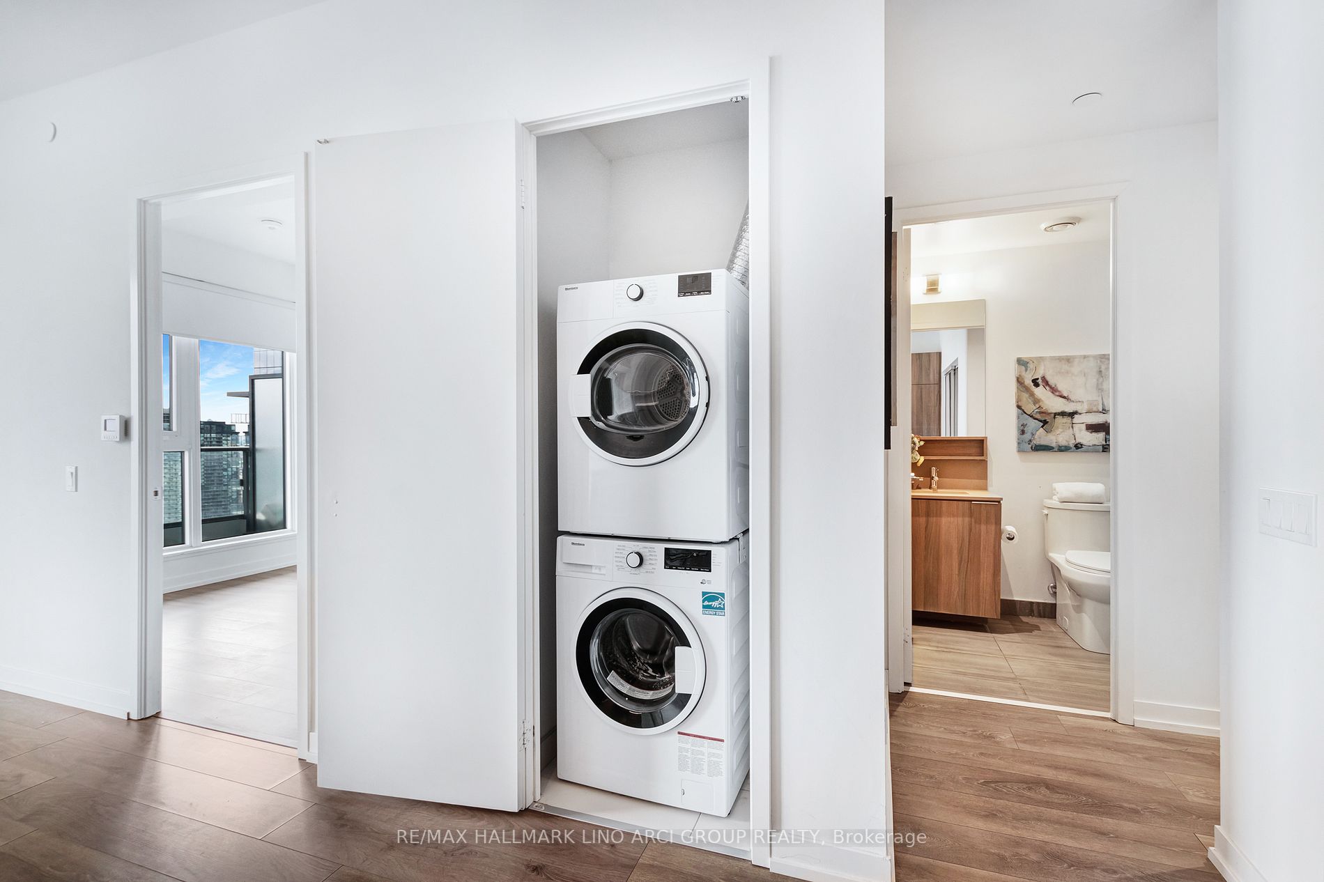 950 Portage Pkwy, #3905