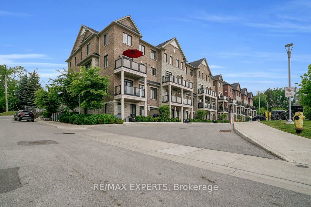 198 Pine Grove Road, #14