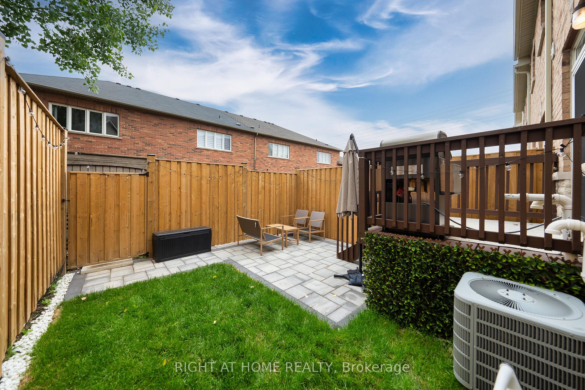8777 Dufferin Street, #13
