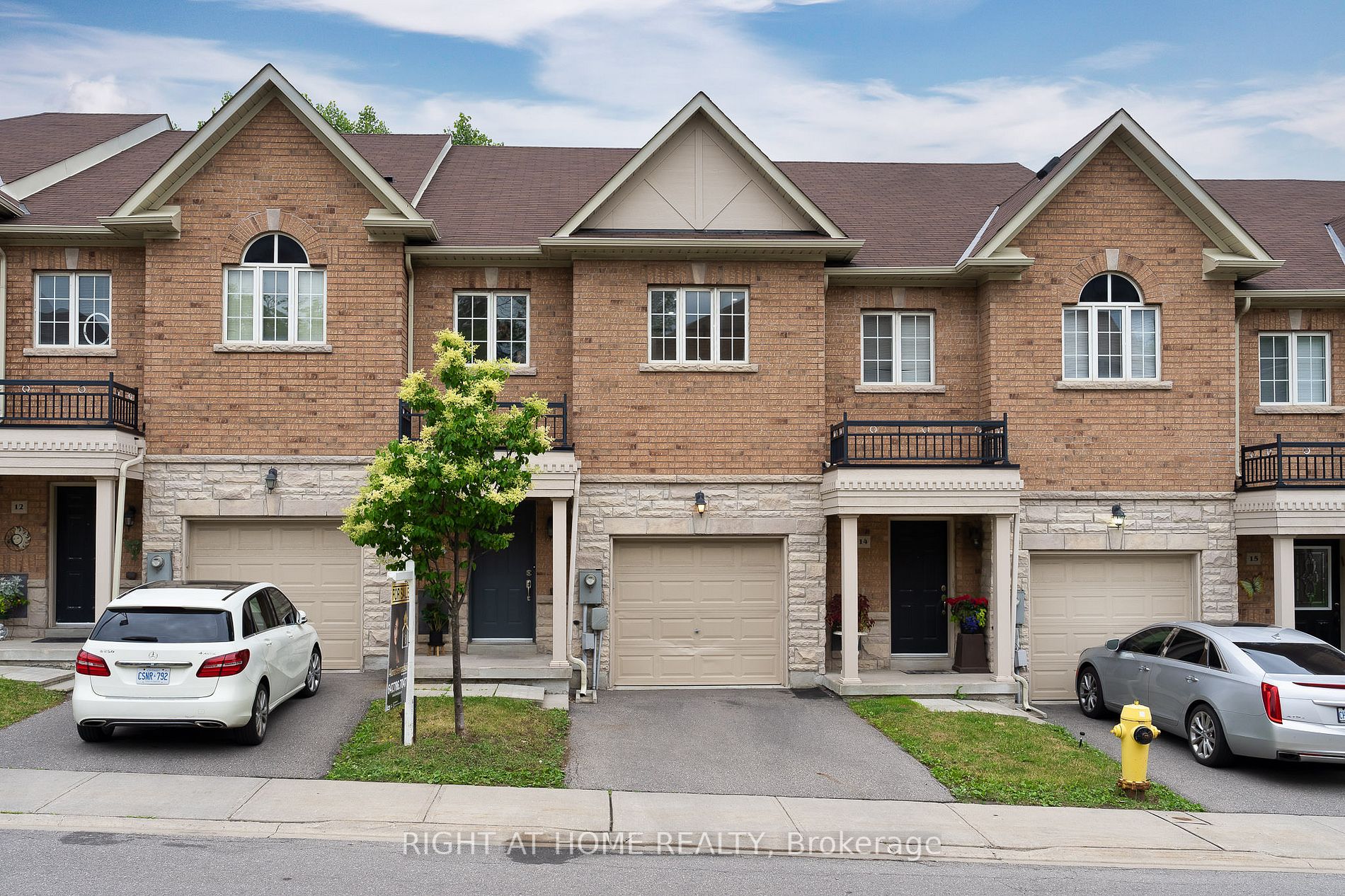 8777 Dufferin Street, #13