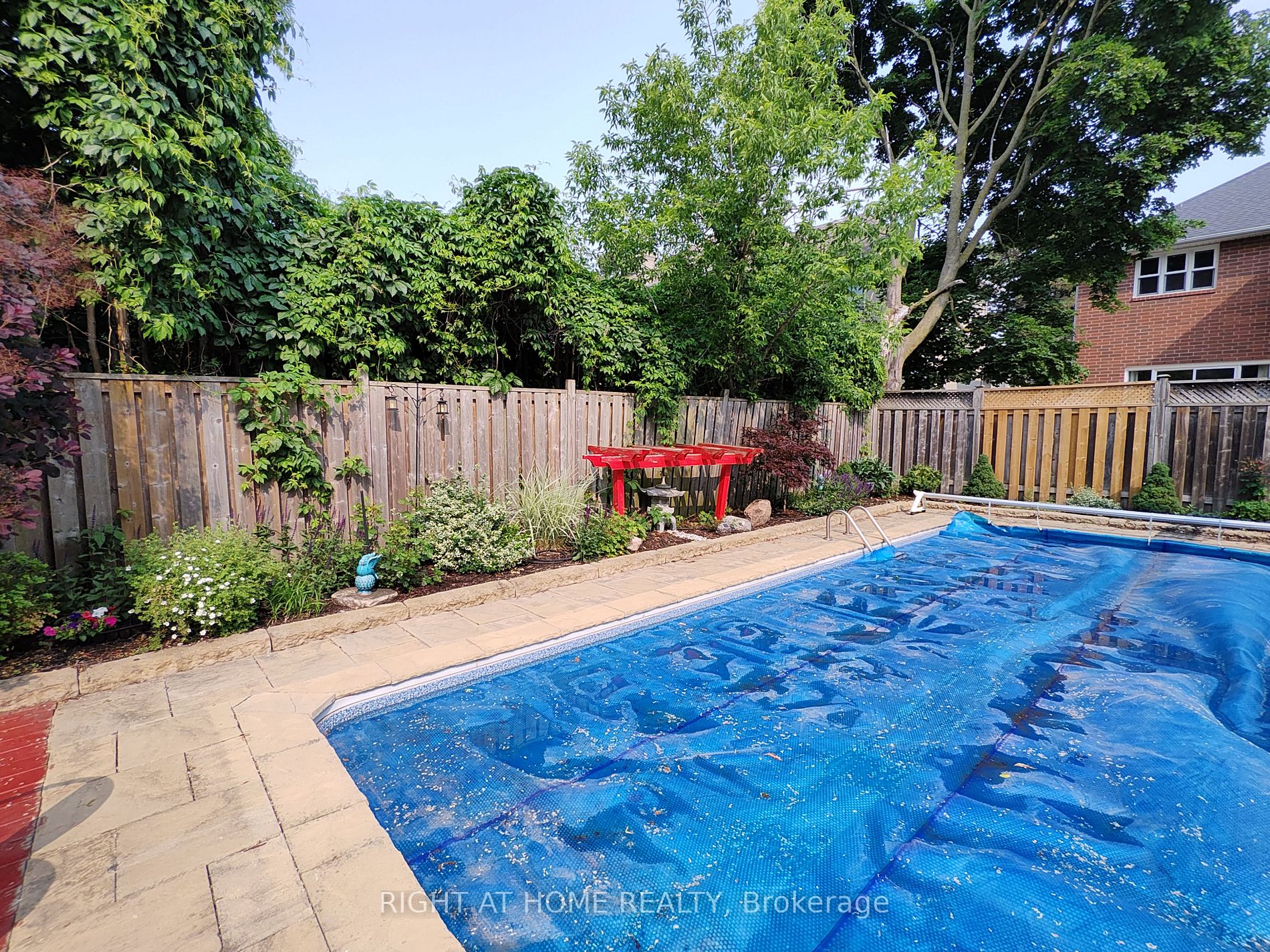 253 Carlton Road