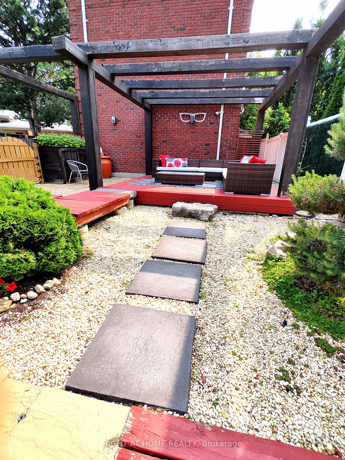 253 Carlton Road