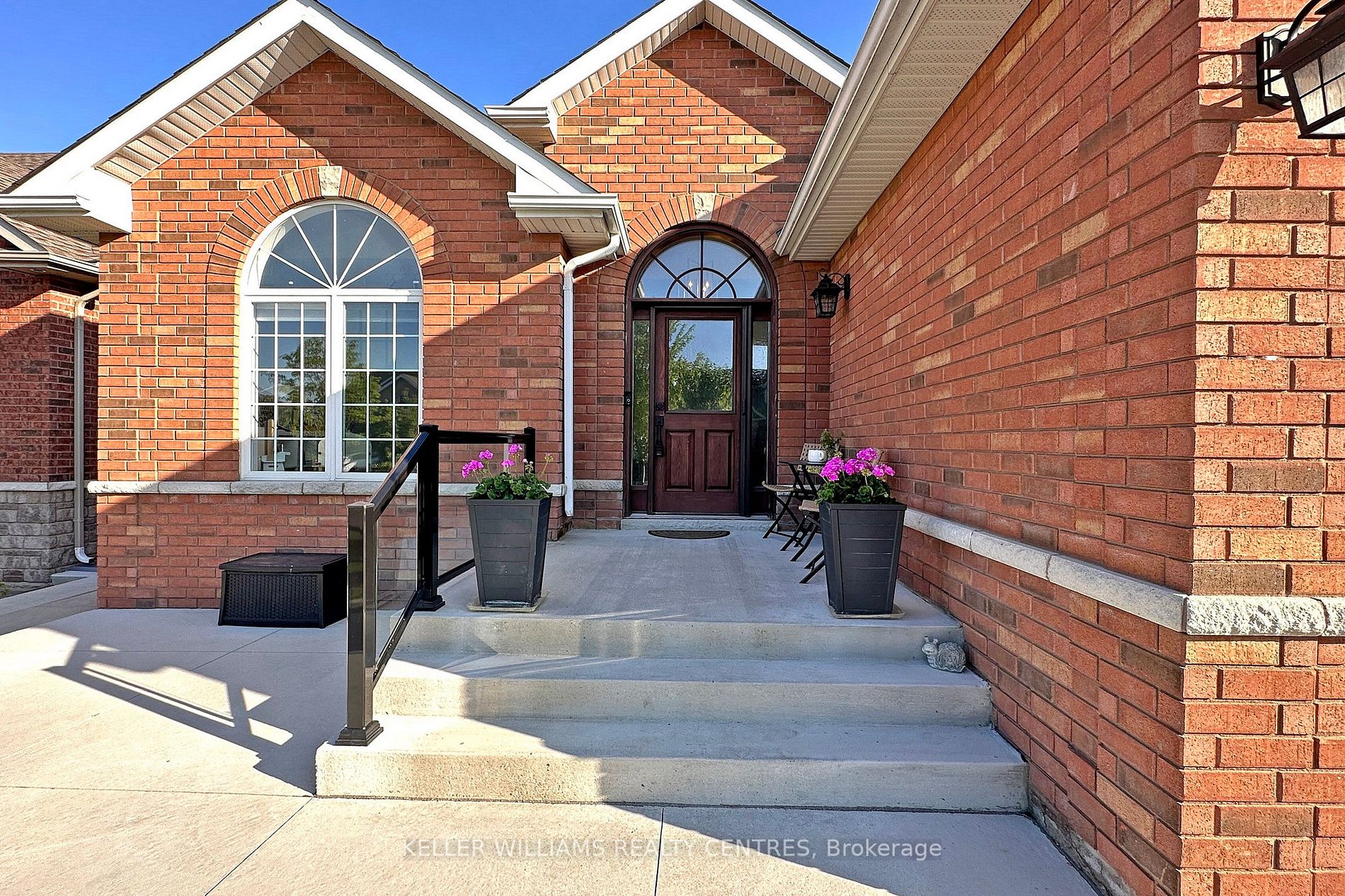 53 Gardiner Dr