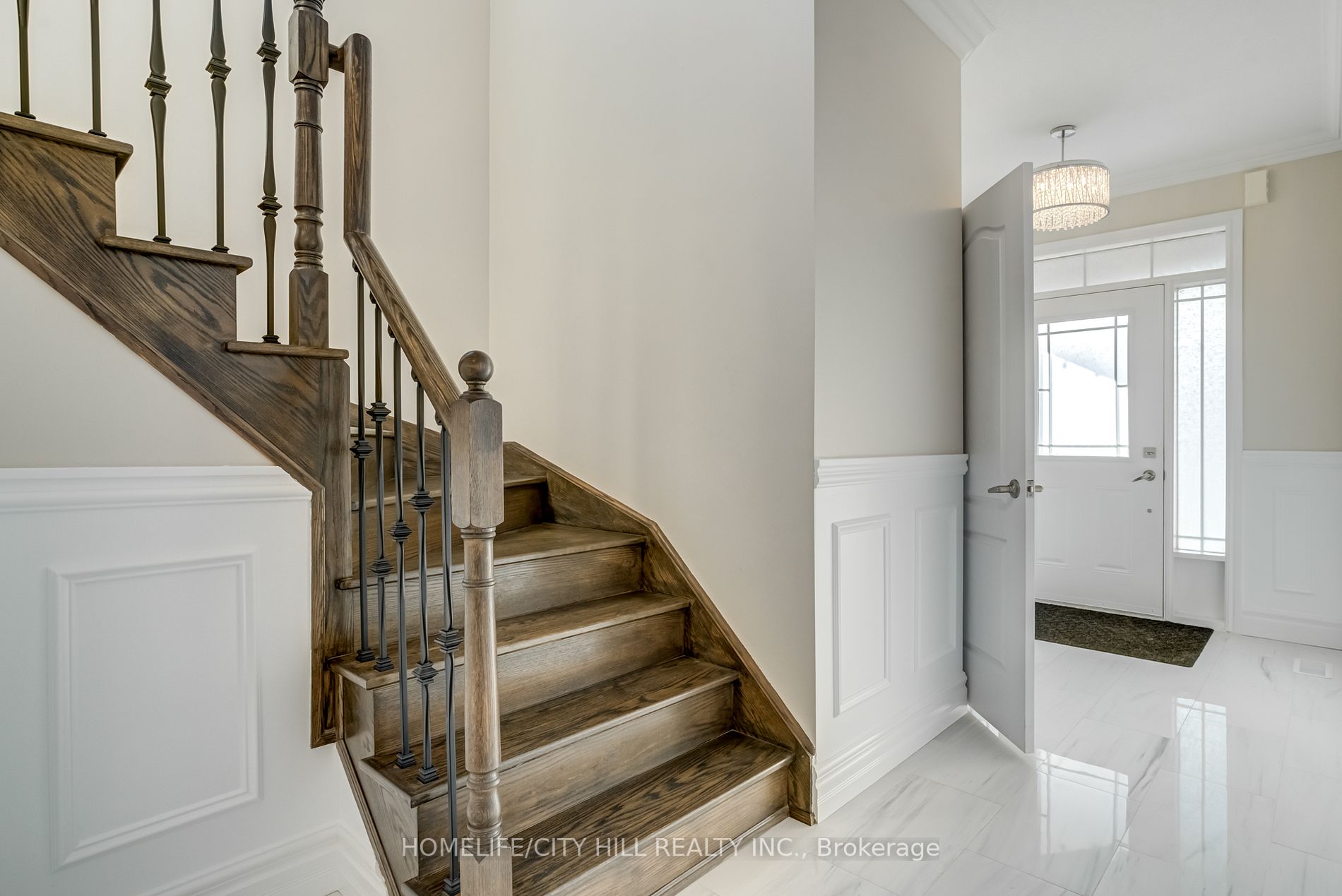 53 Heritage St