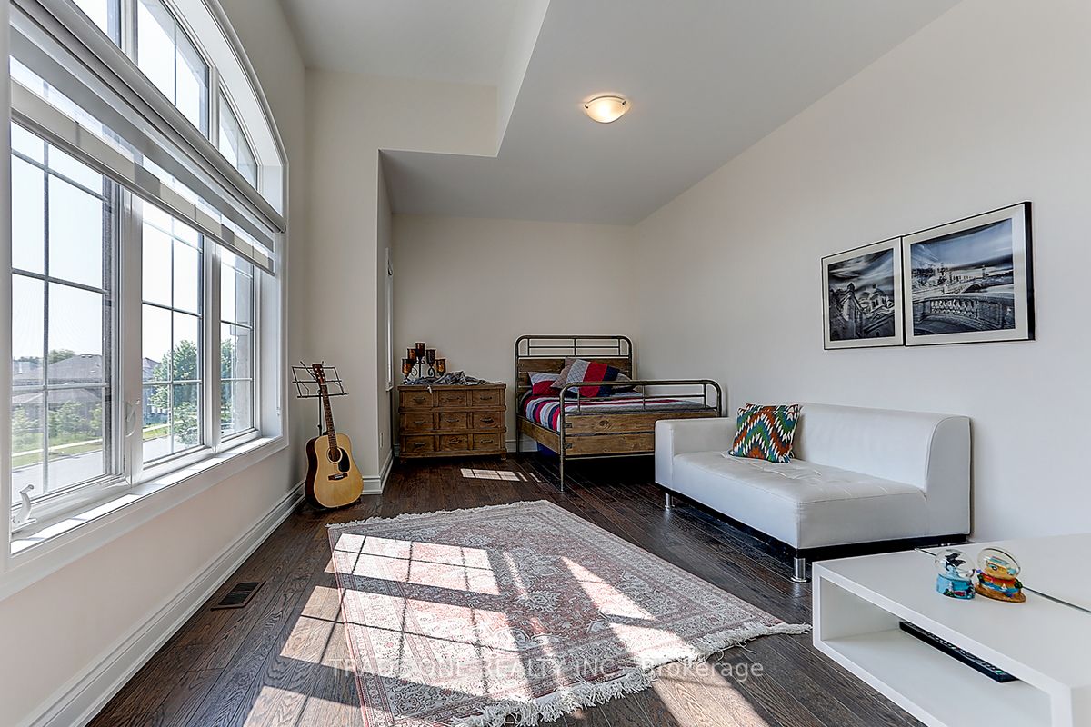 326 WORTHINGTON Avenue