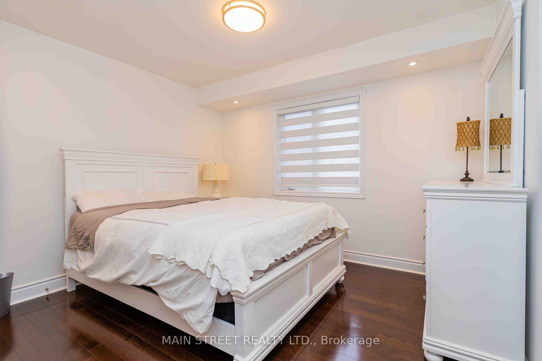 975 Goring Circle